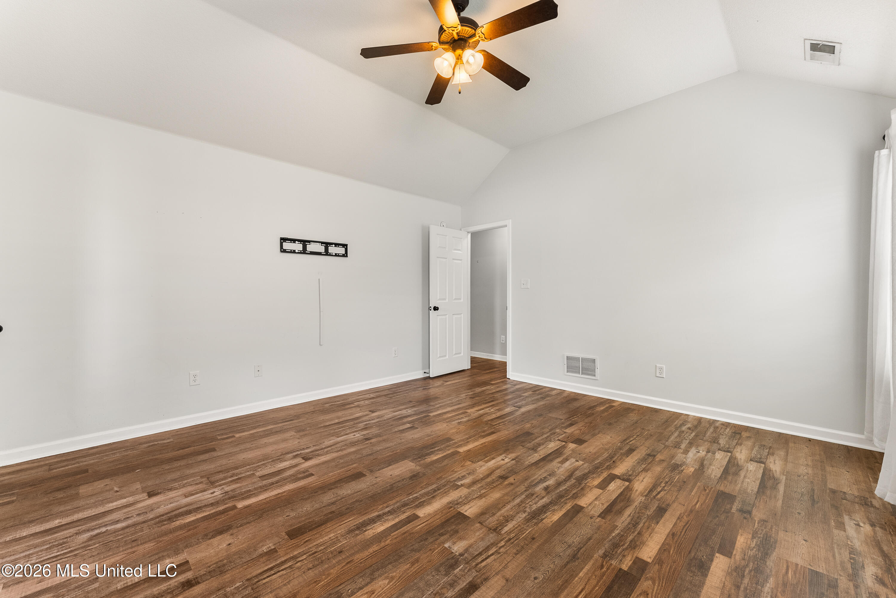 2663 Russum Drive Property Photo 10
