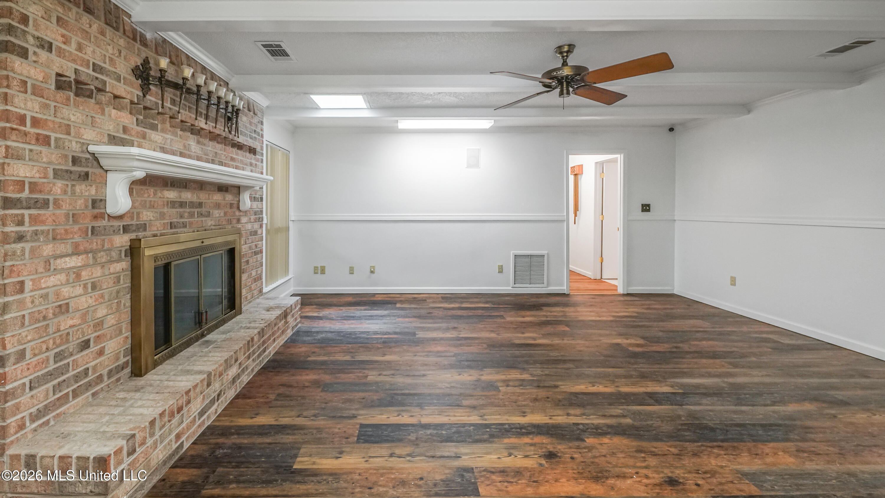 1301 Heidenheim Street Property Photo 6