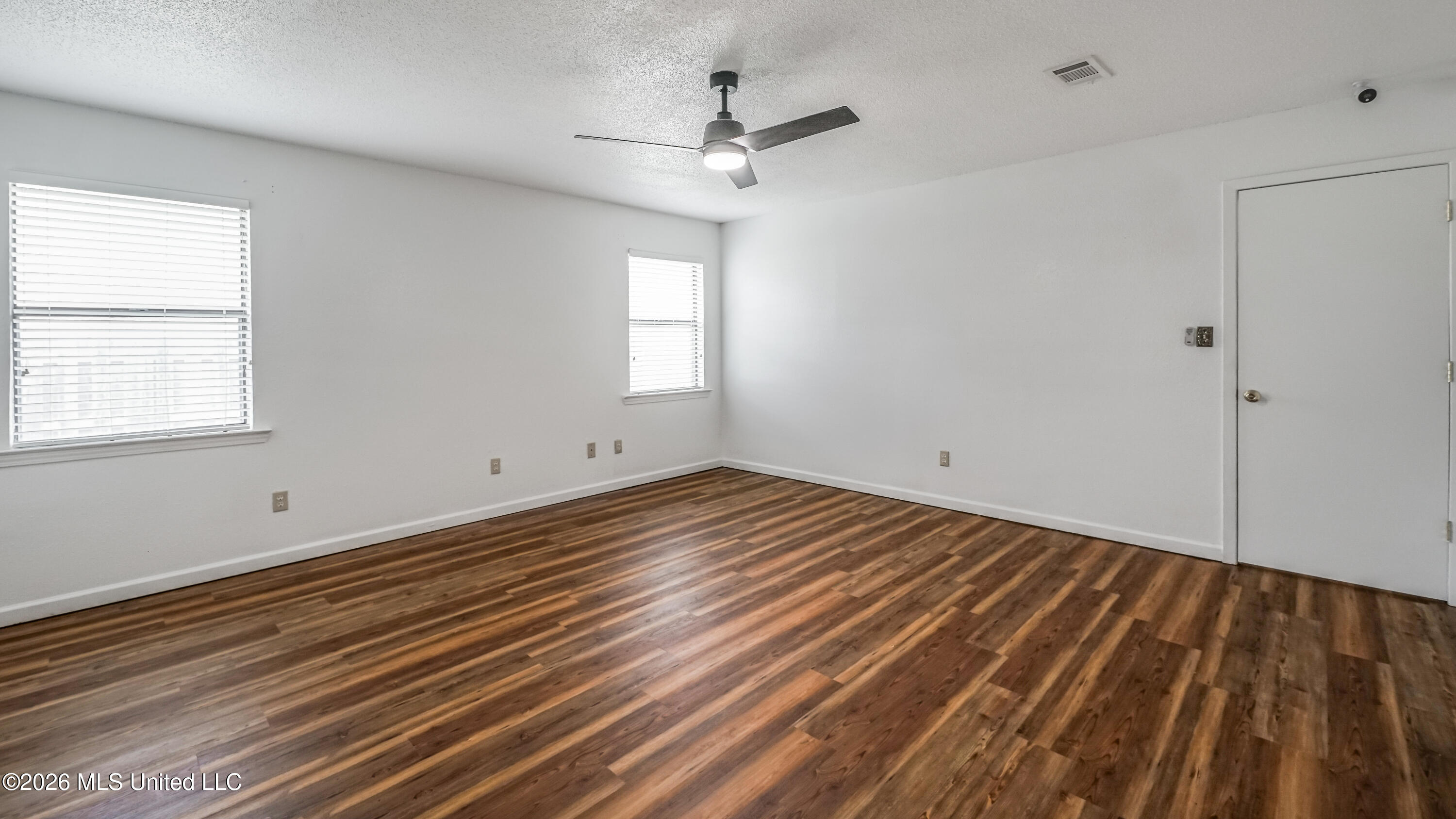 1301 Heidenheim Street Property Photo 15