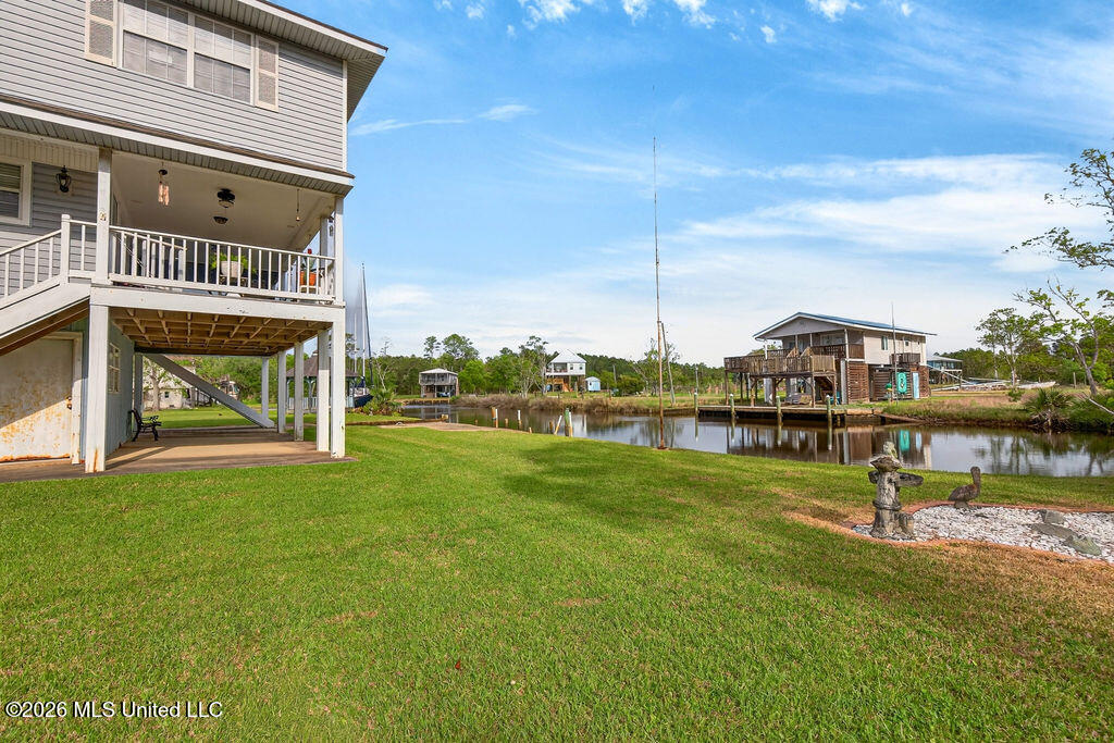 10199 Whale Avenue Property Photo 3
