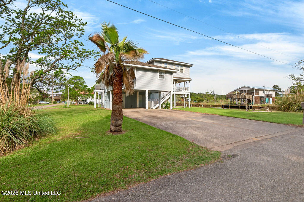 10199 Whale Avenue Property Photo 5