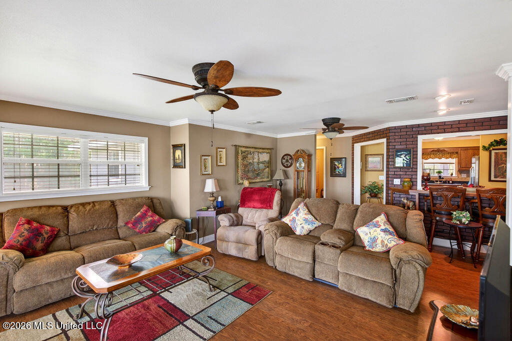 10199 Whale Avenue Property Photo 17