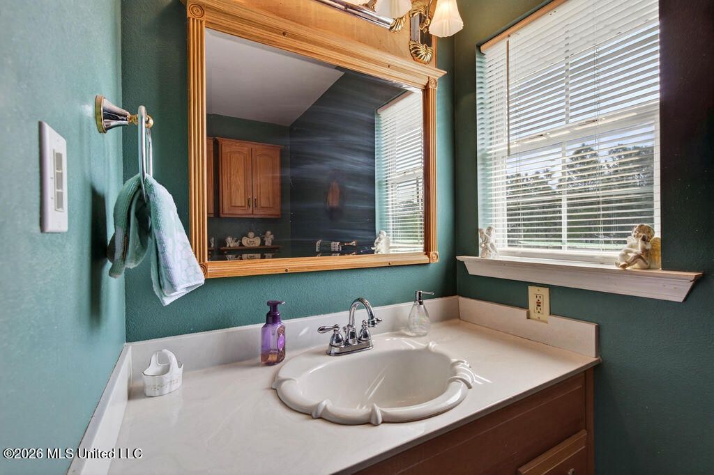 10199 Whale Avenue Property Photo 35