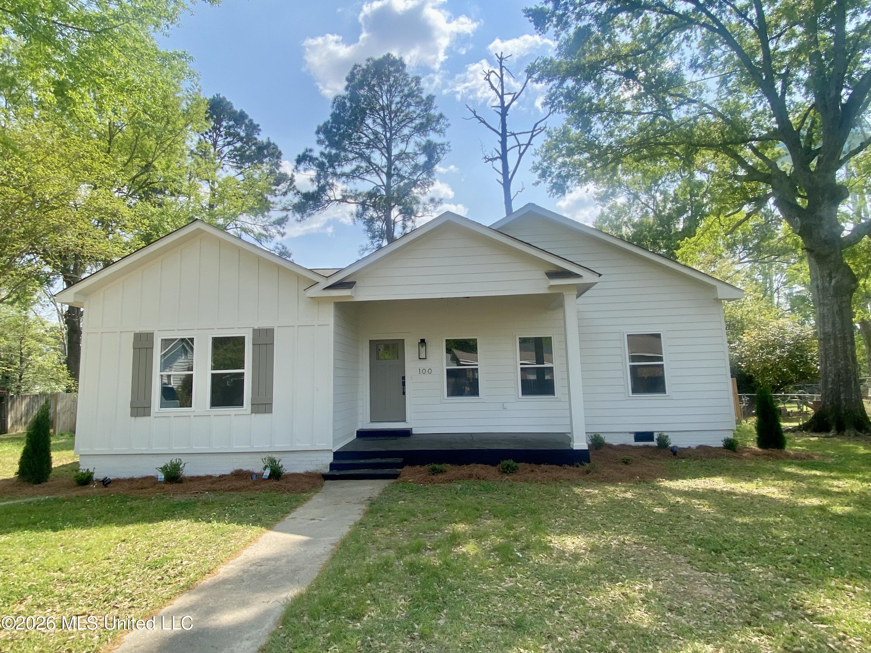 100 Lamar Street Property Photo 1