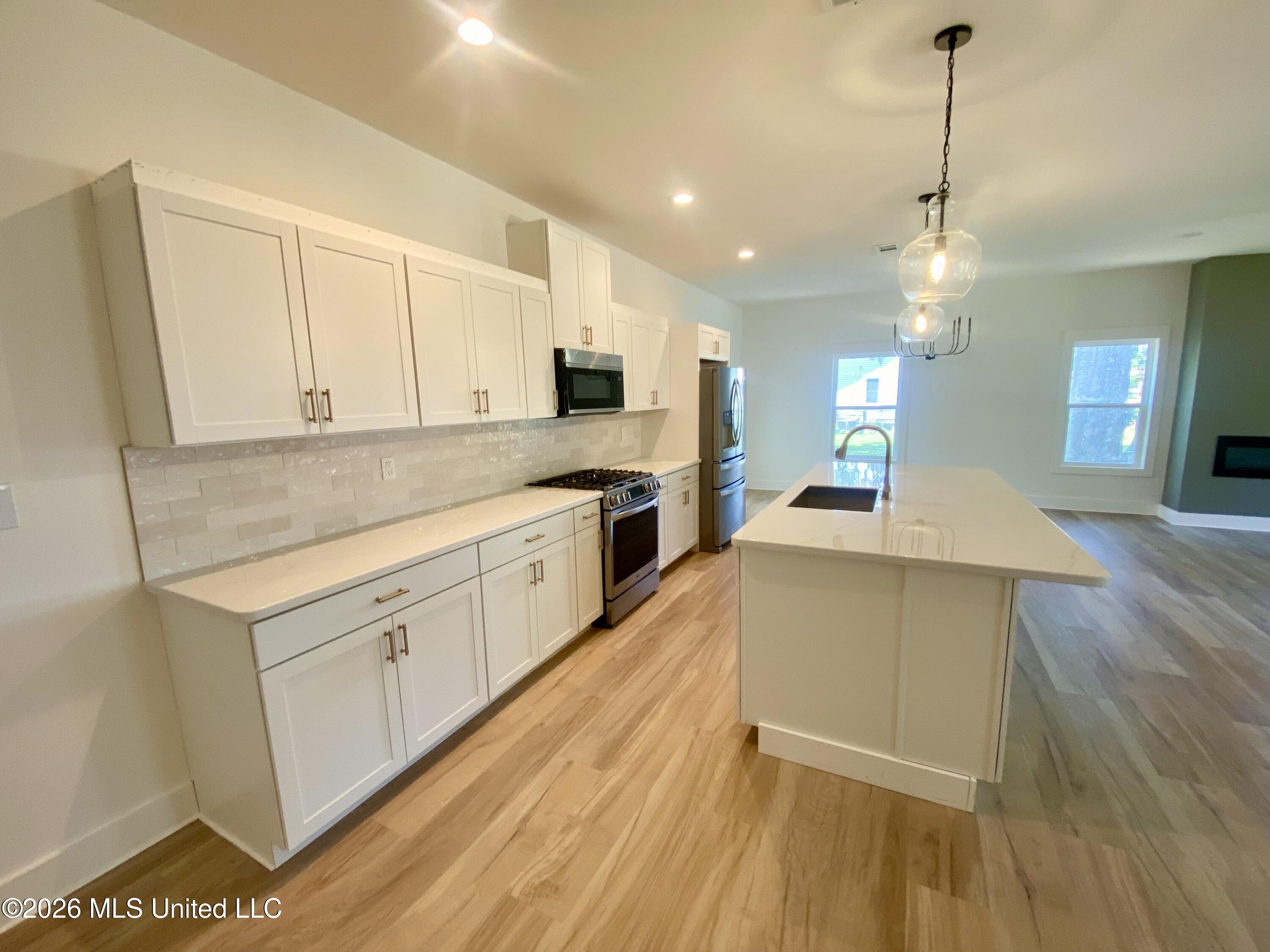 100 Lamar Street Property Photo 6