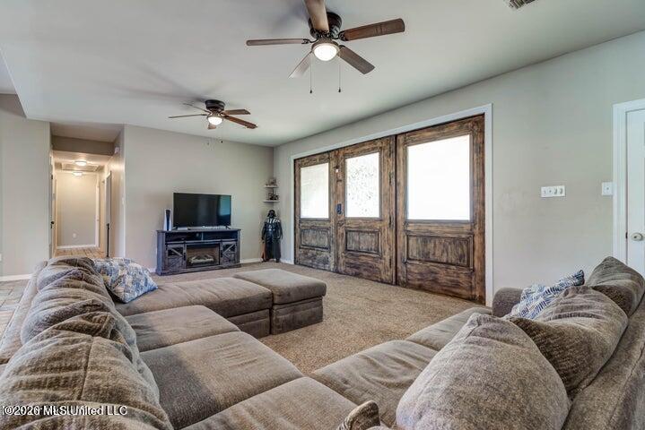 7079 Menge Avenue Property Photo 13