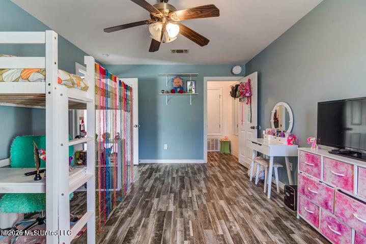7079 Menge Avenue Property Photo 26