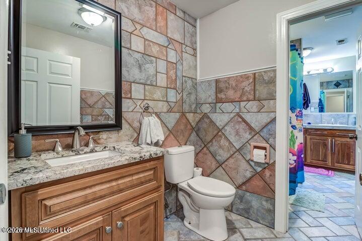 7079 Menge Avenue Property Photo 31