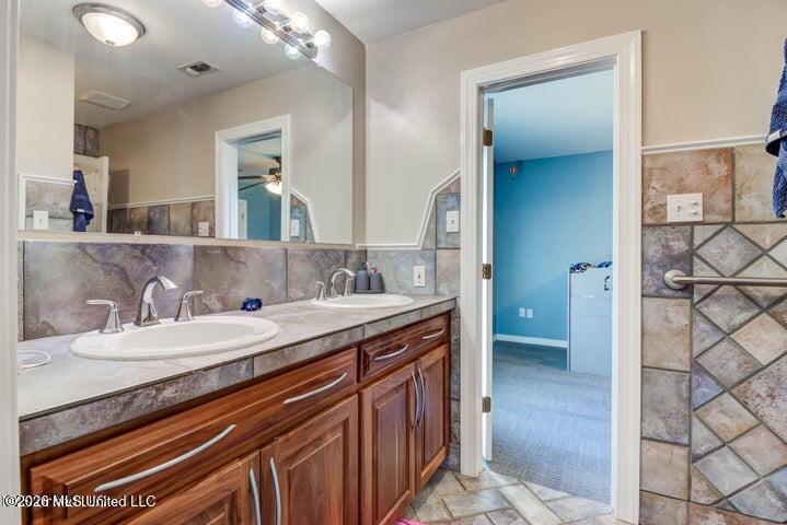 7079 Menge Avenue Property Photo 33
