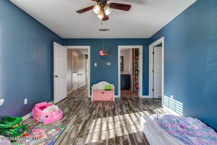 7079 Menge Avenue Property Photo 34