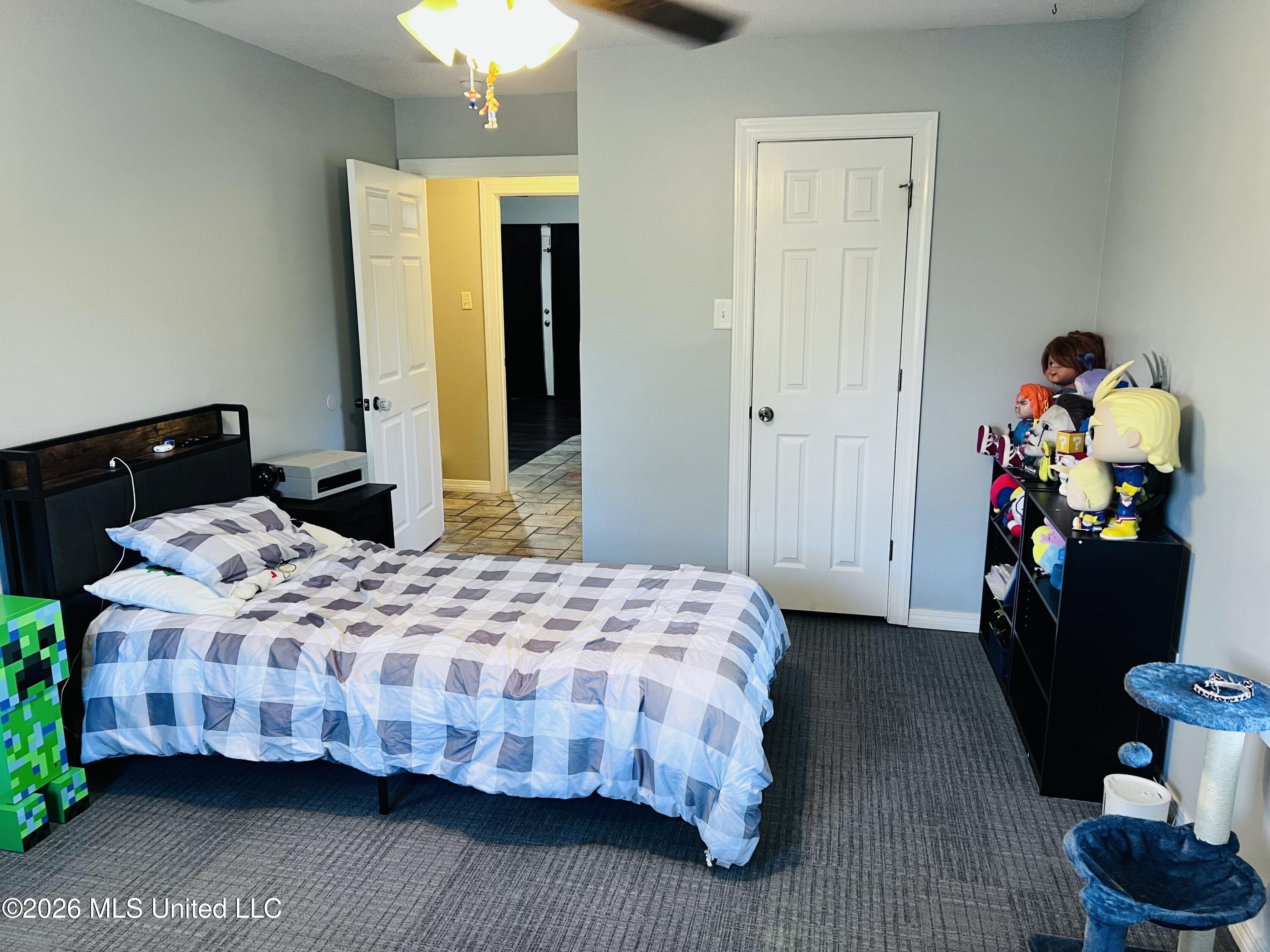 7079 Menge Avenue Property Photo 37