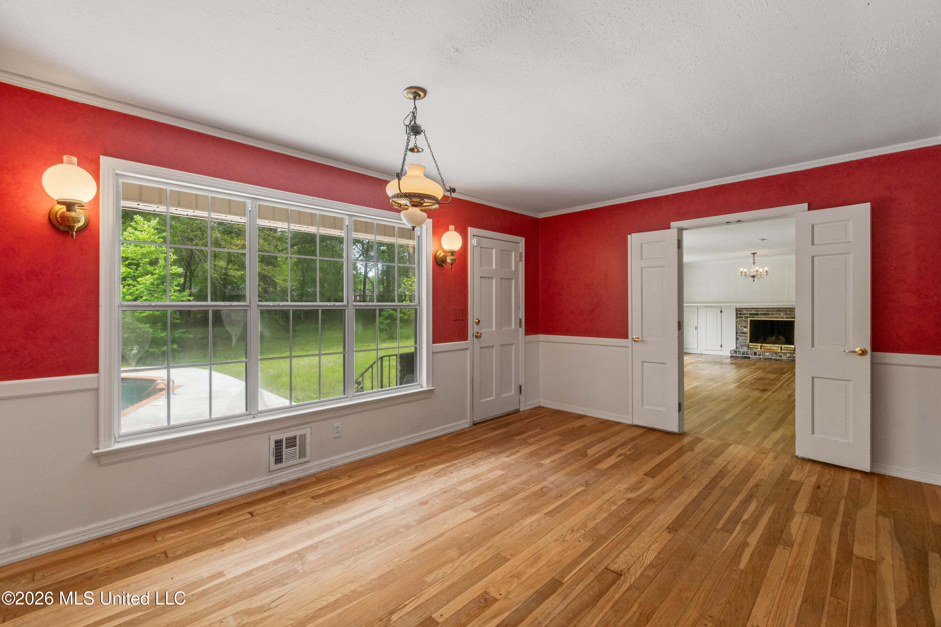2 Village Lane Property Photo 17