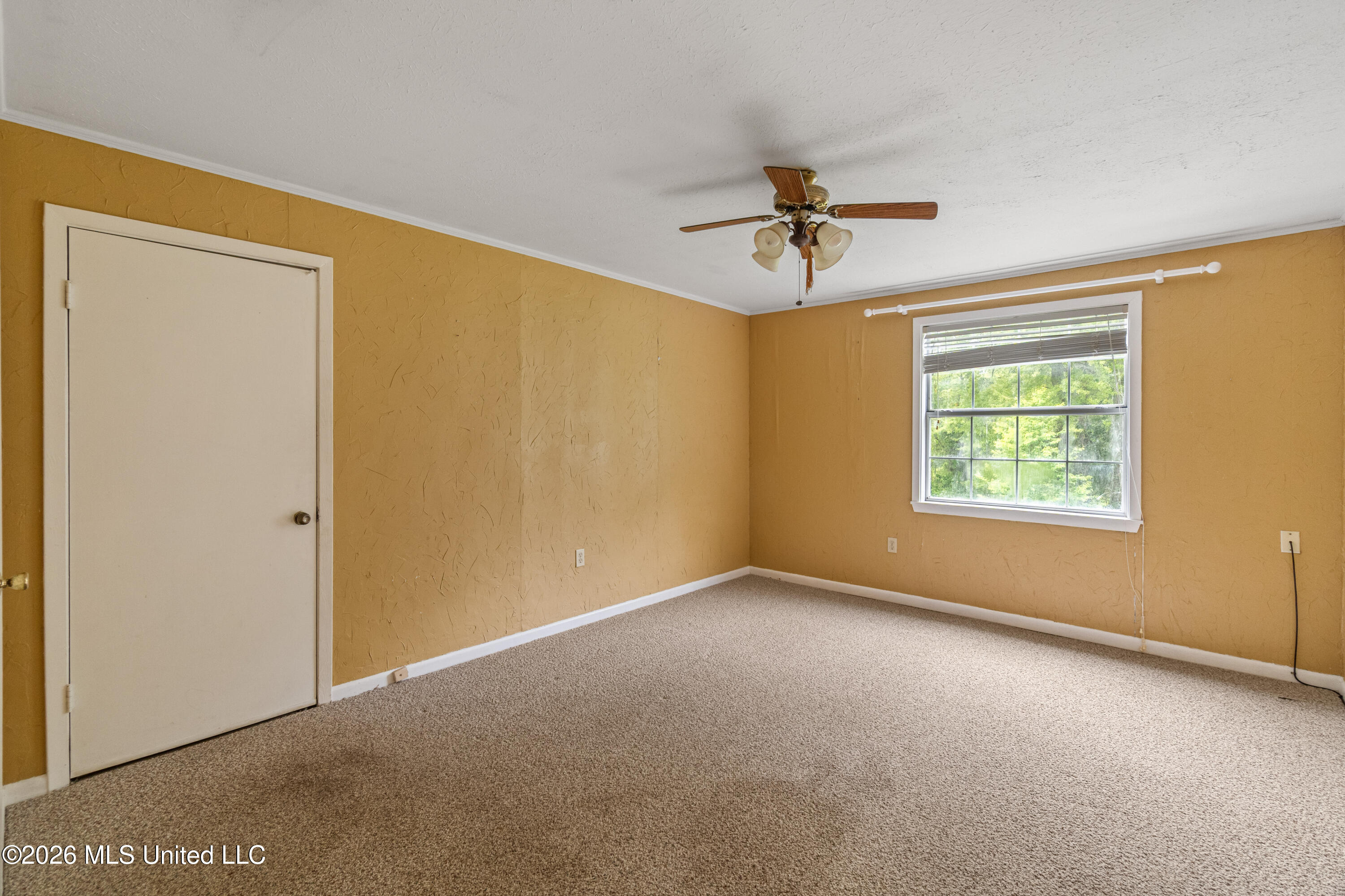 2 Village Lane Property Photo 39