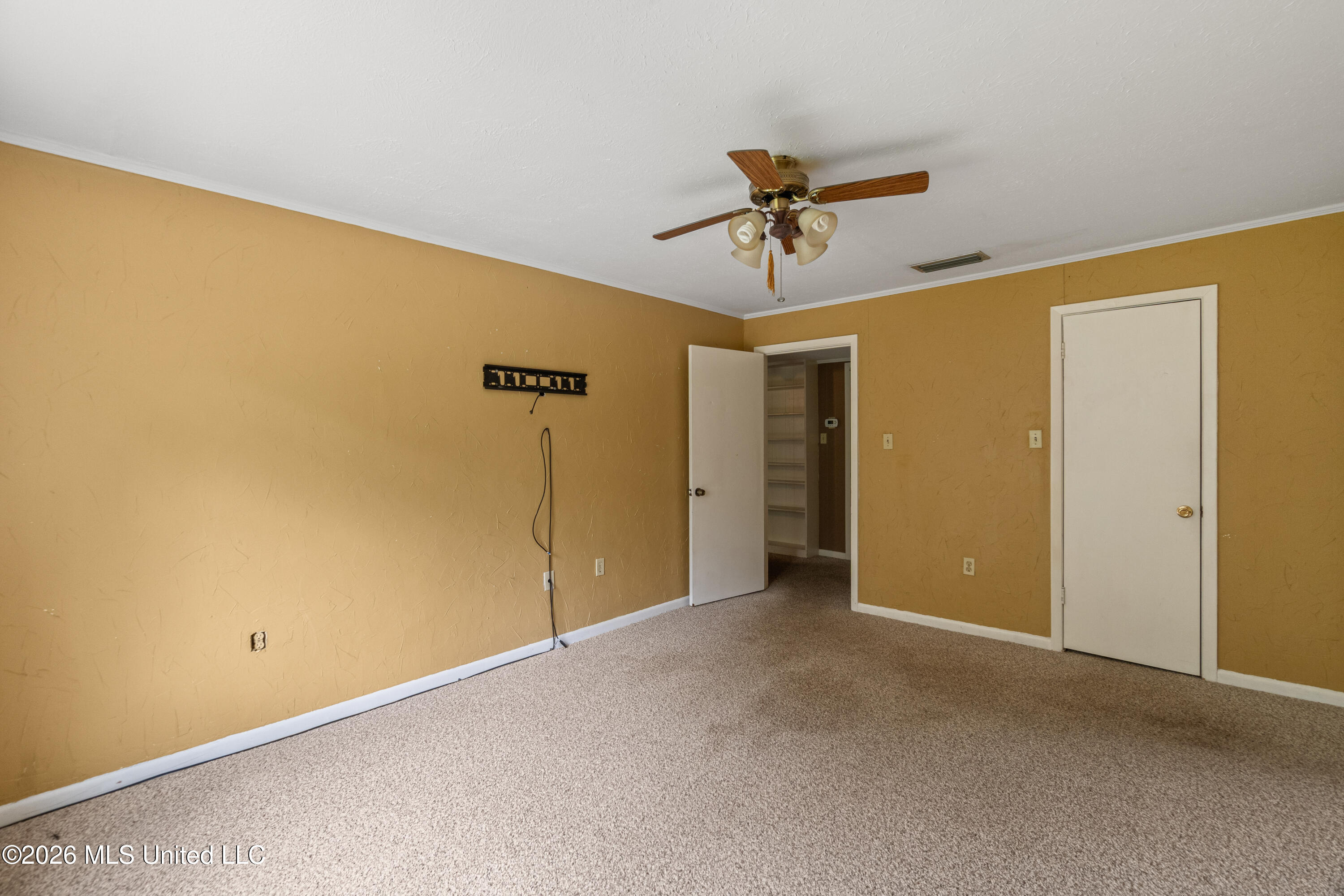 2 Village Lane Property Photo 40