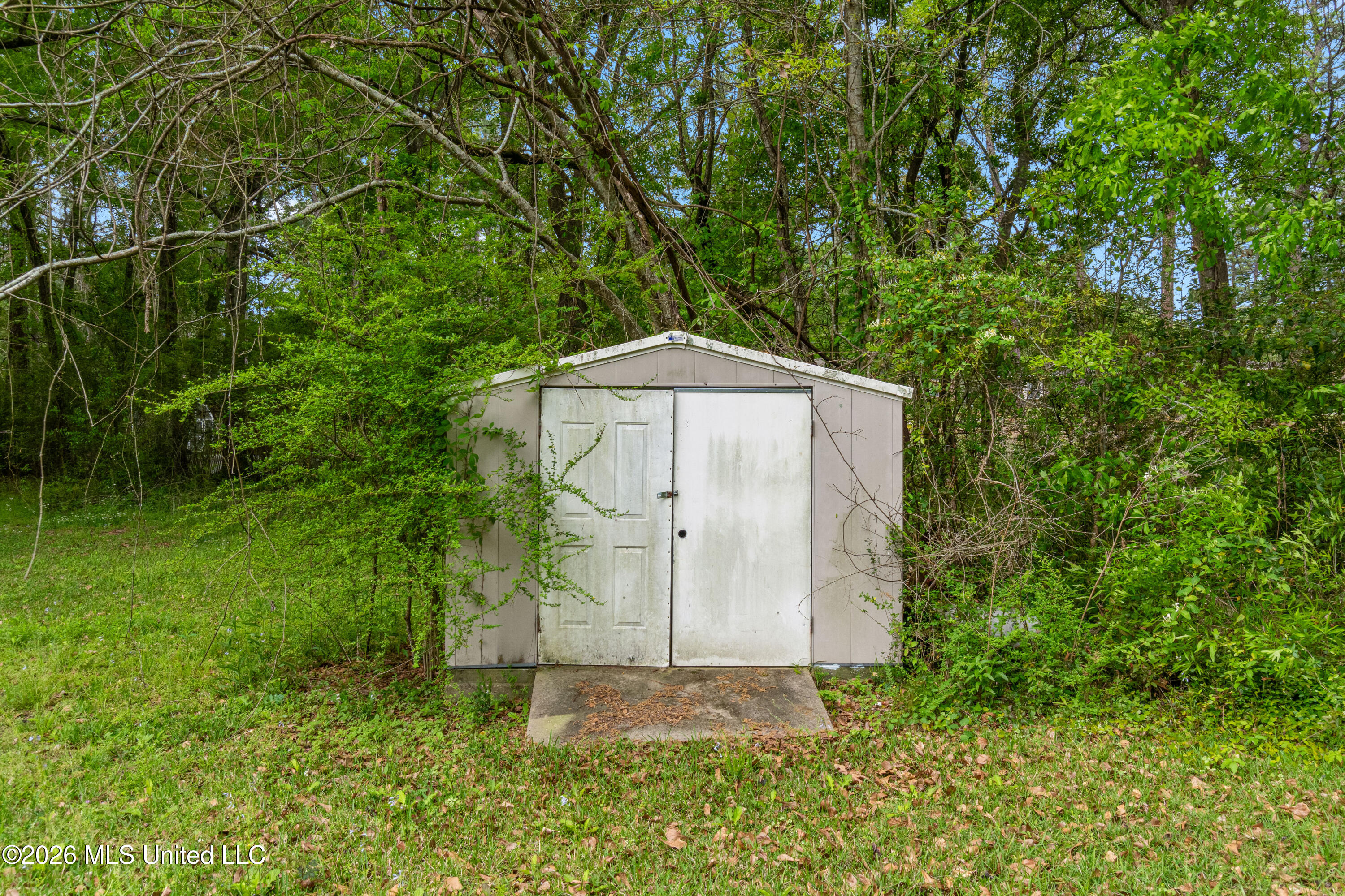 2 Village Lane Property Photo 54