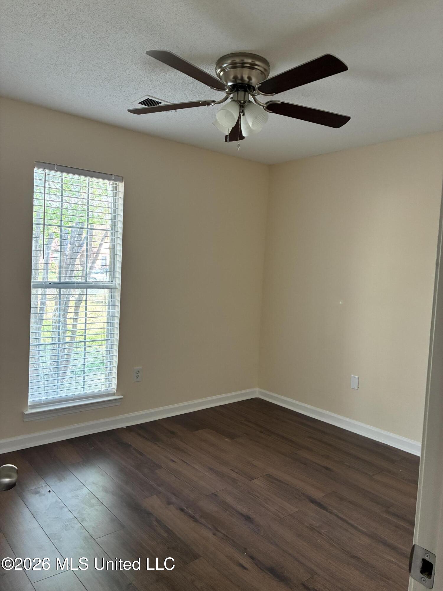 6515 Jamestown Avenue Property Photo 9