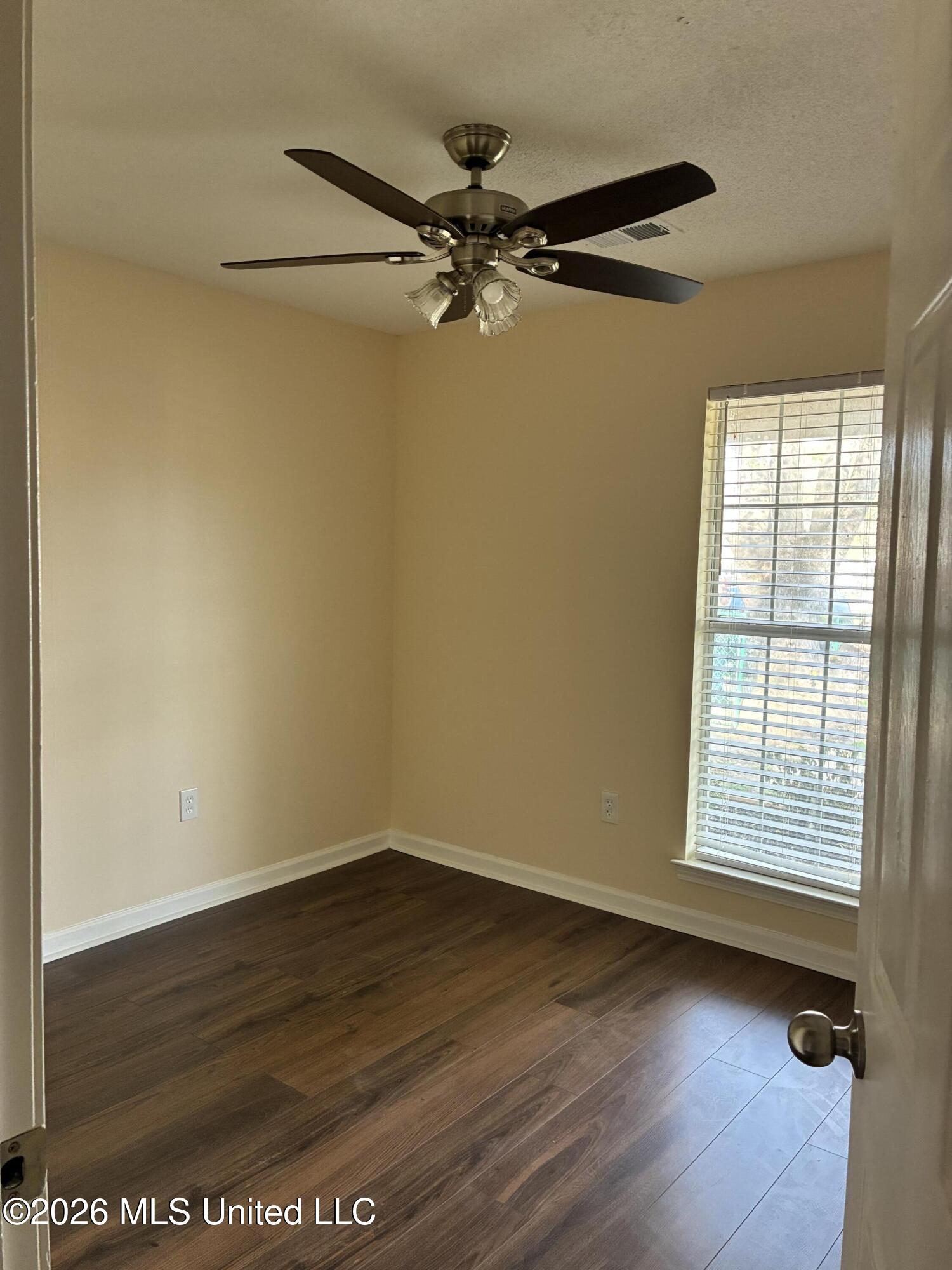 6515 Jamestown Avenue Property Photo 17