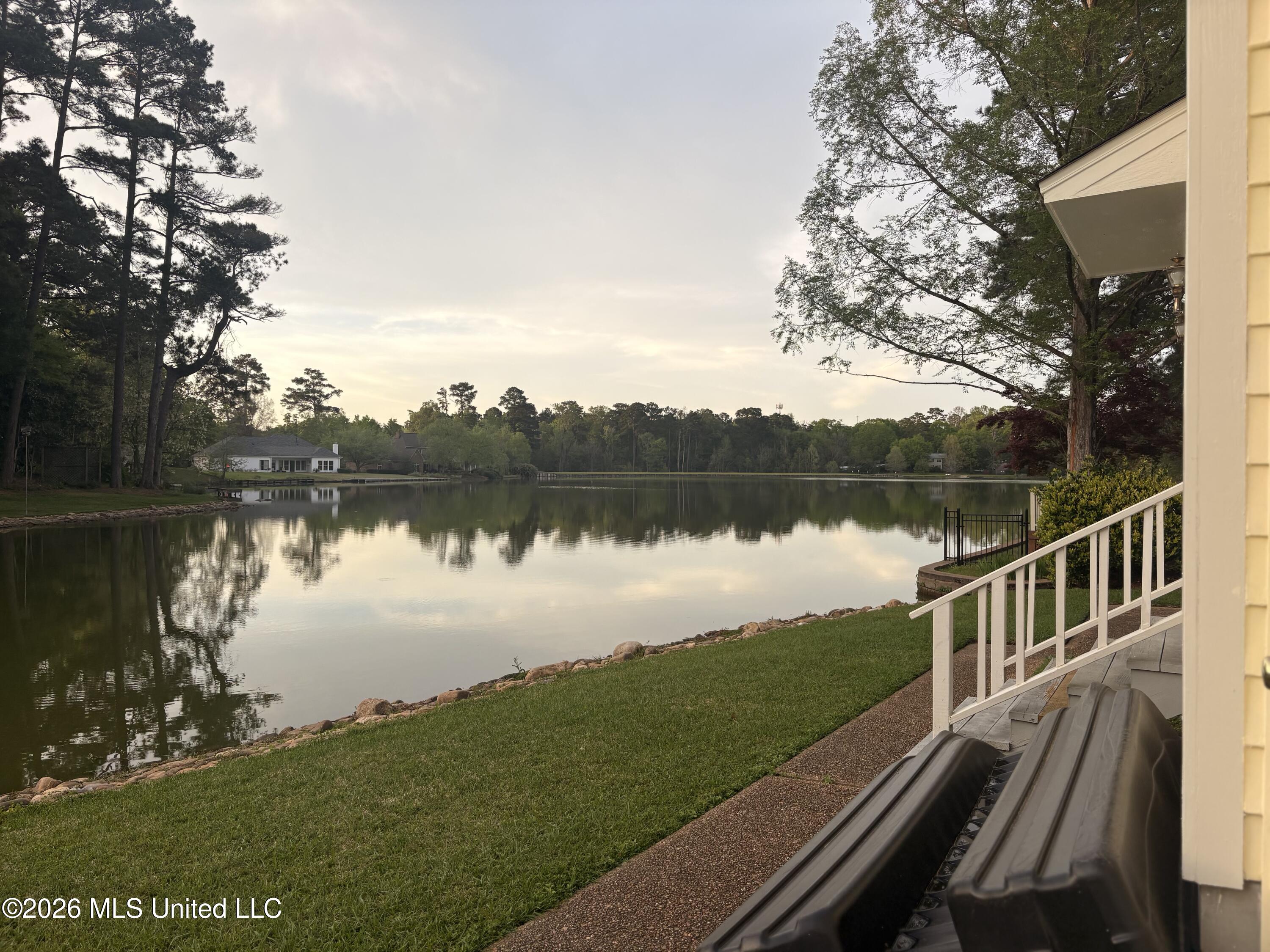 4 Spring Lake Point Property Photo 6