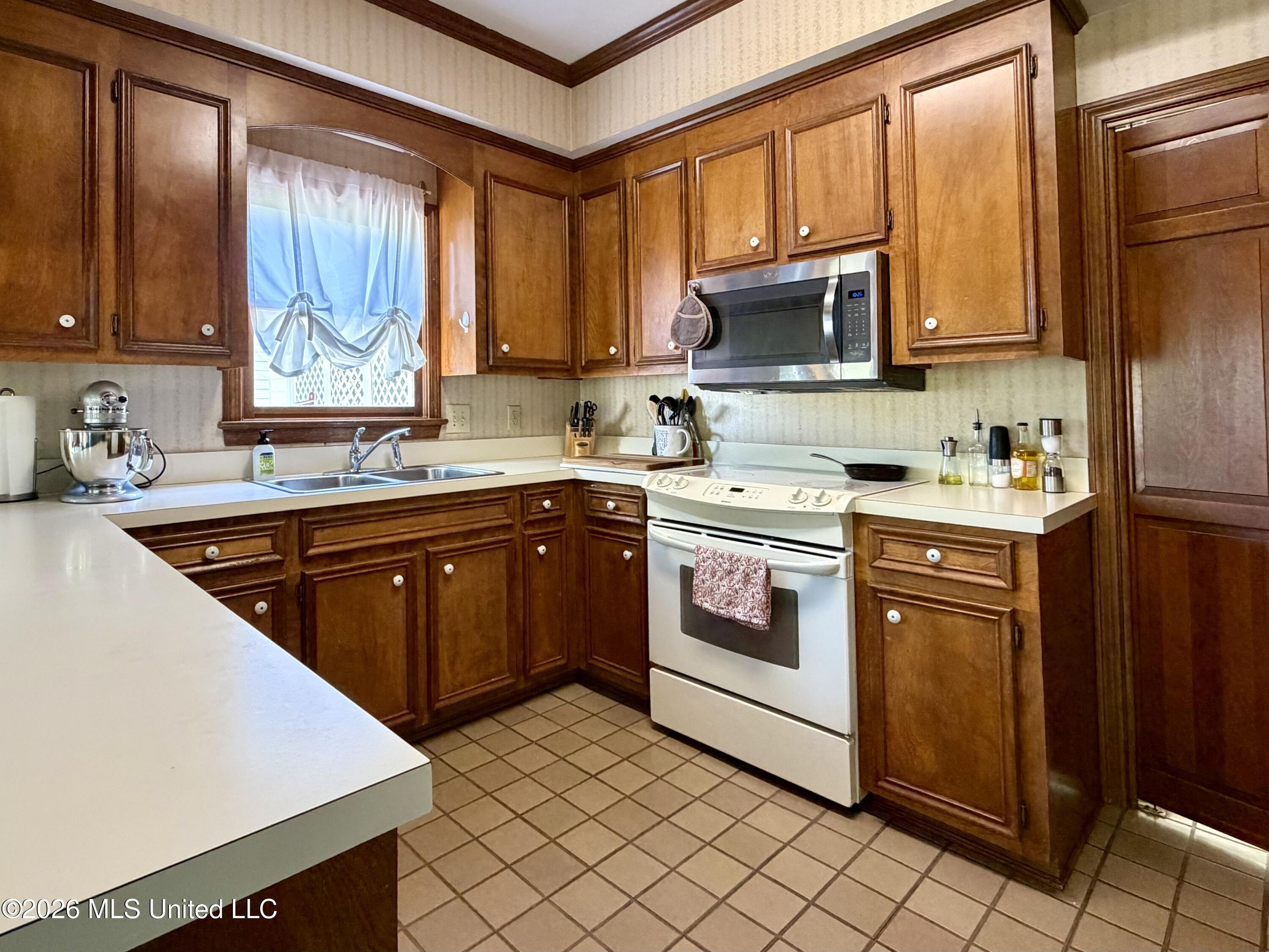 4 Spring Lake Point Property Photo 11