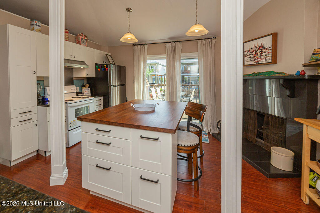 4070 Cardinal Street Property Photo 12