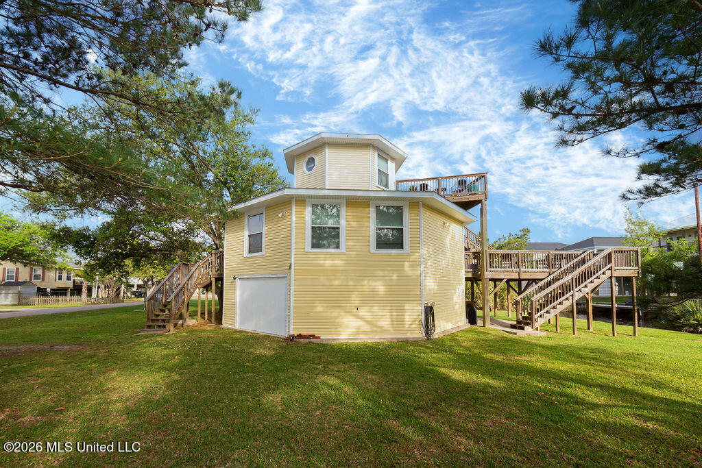 4070 Cardinal Street Property Photo 46