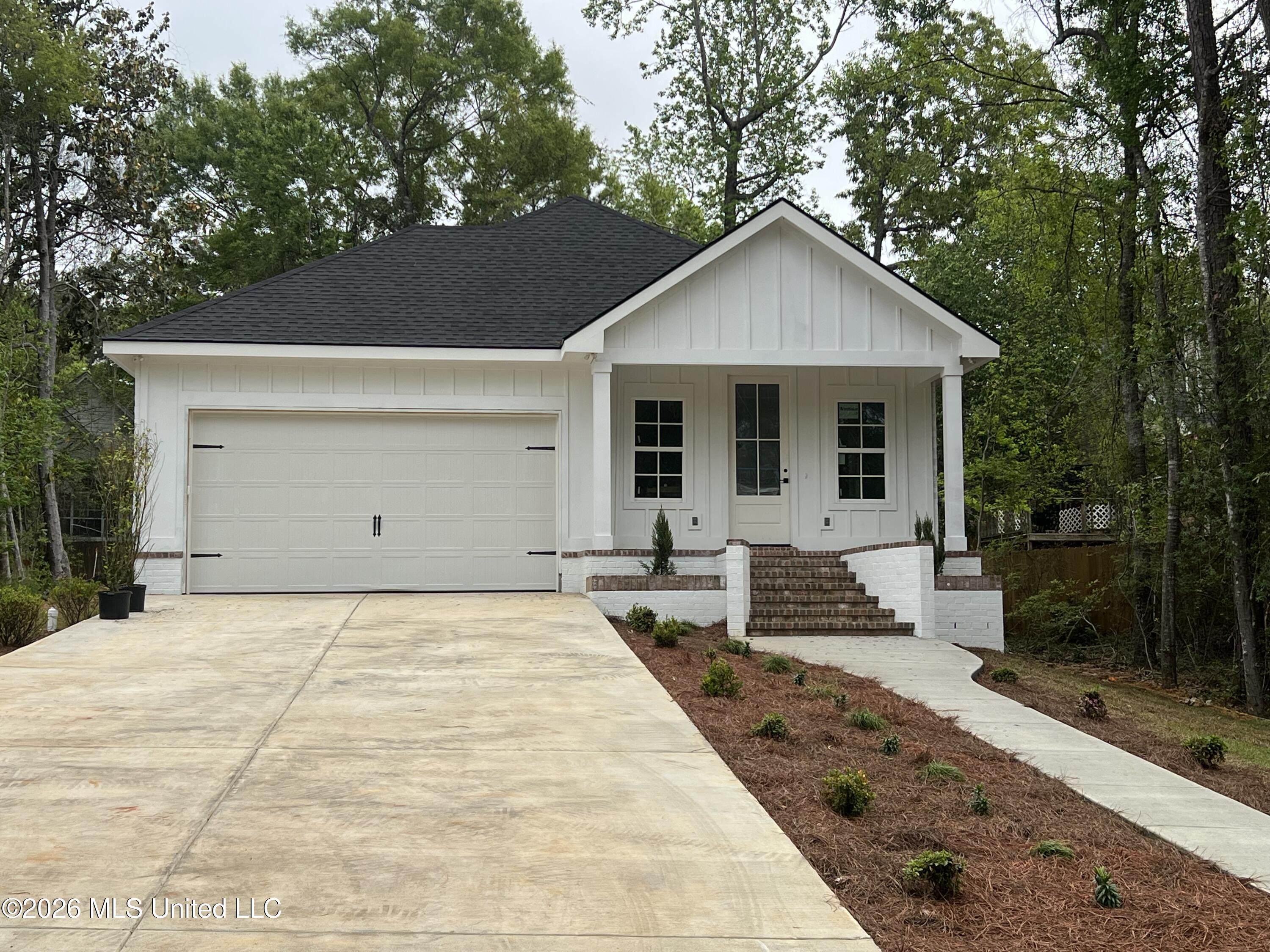 952 Kale Street Property Photo 2