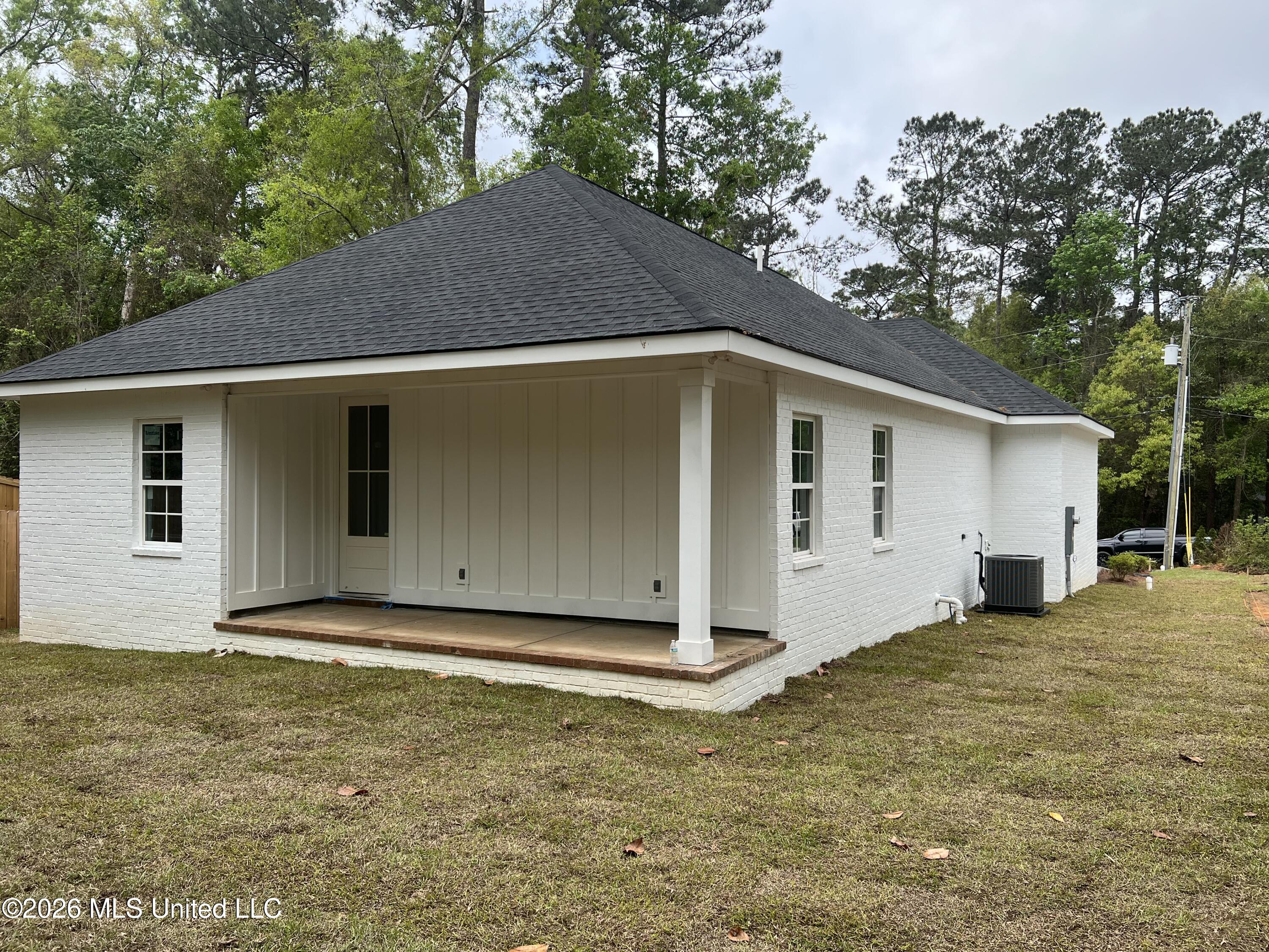 952 Kale Street Property Photo 3