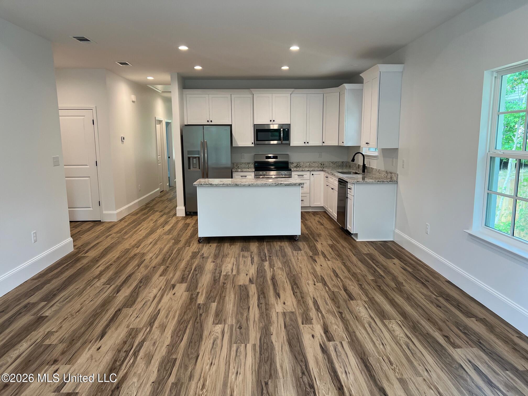 952 Kale Street Property Photo 8