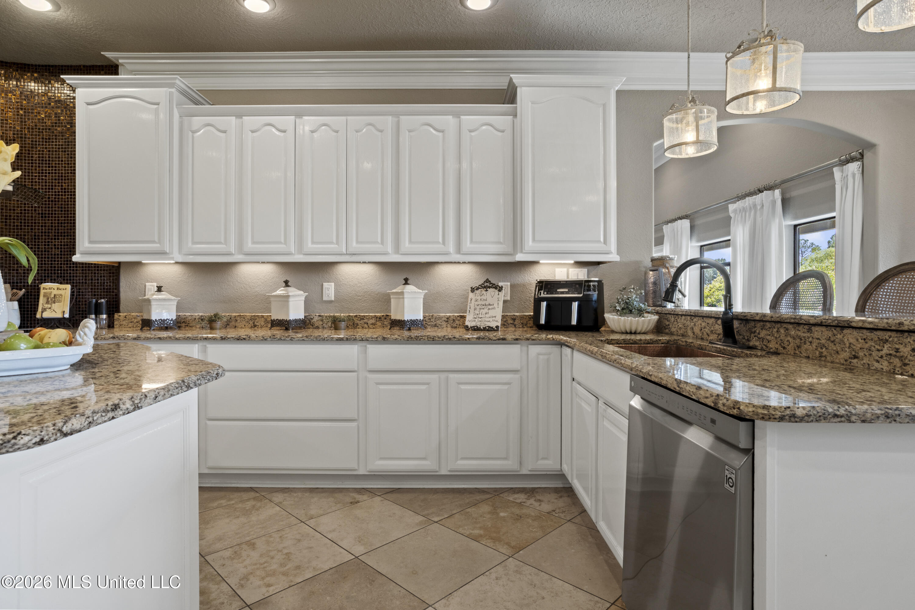 6605 Haystack Street Property Photo 23
