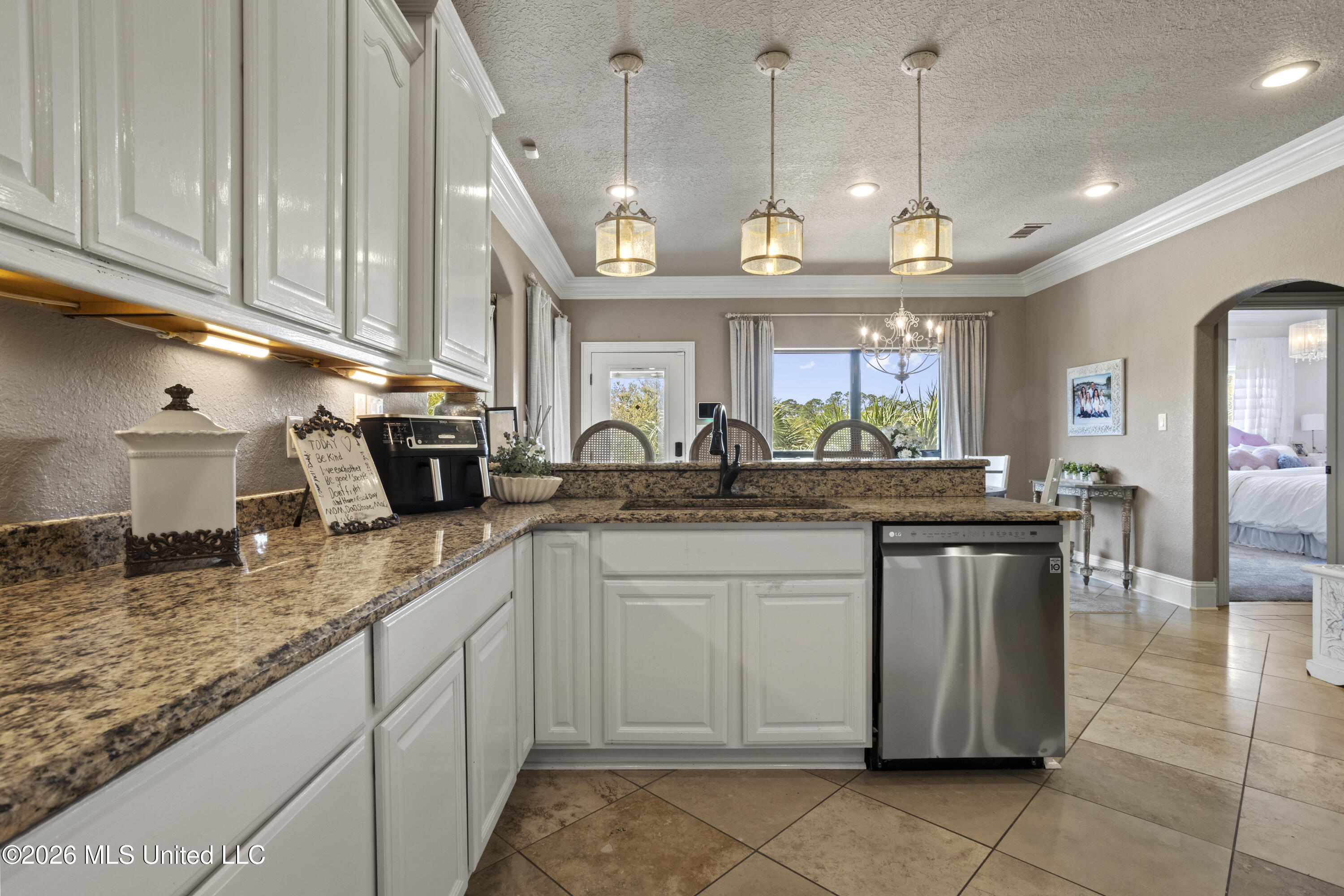 6605 Haystack Street Property Photo 24