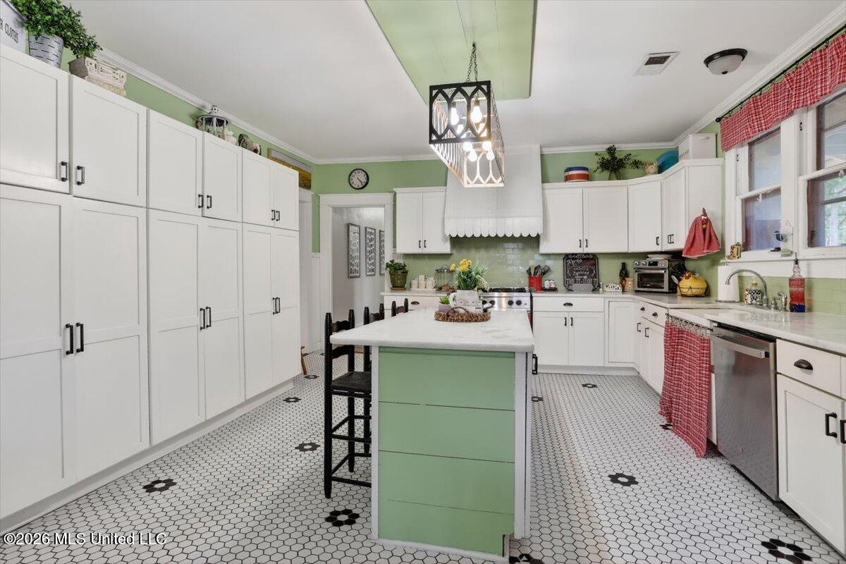 9313 Pigeon Roost Road Property Photo 8