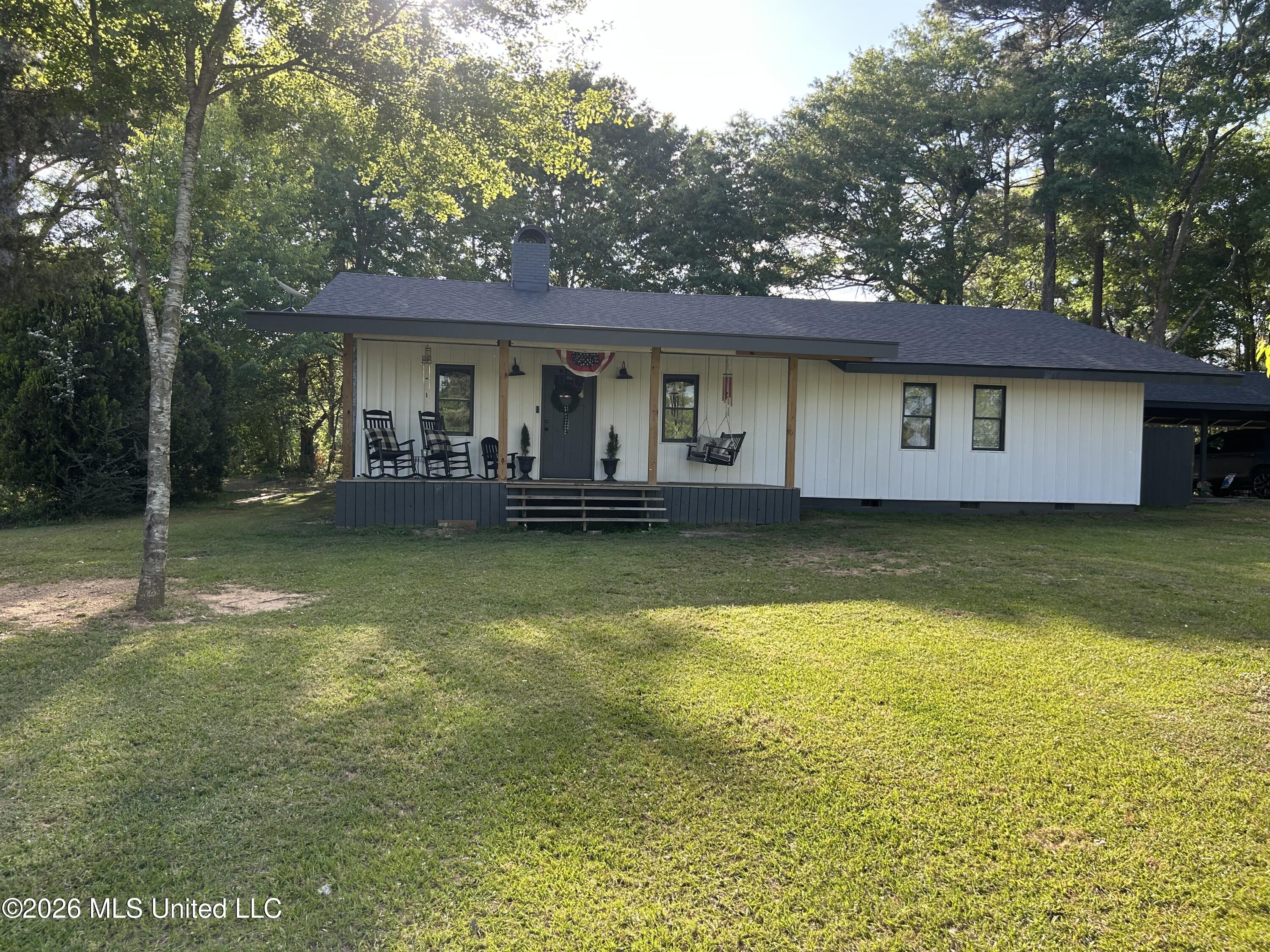300 Harveytown Road Property Photo 2