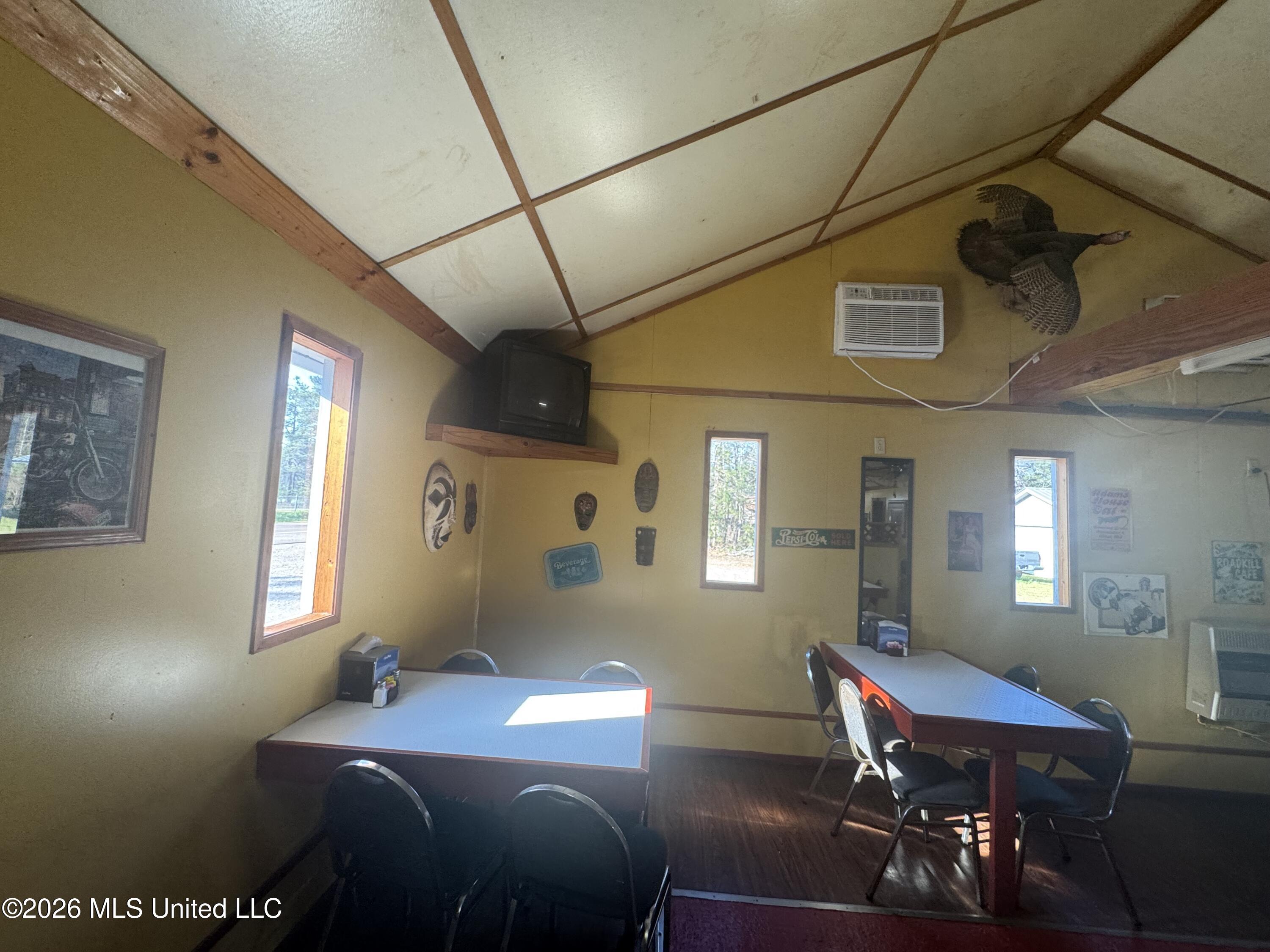 14193 U.s. 51 Property Photo 11