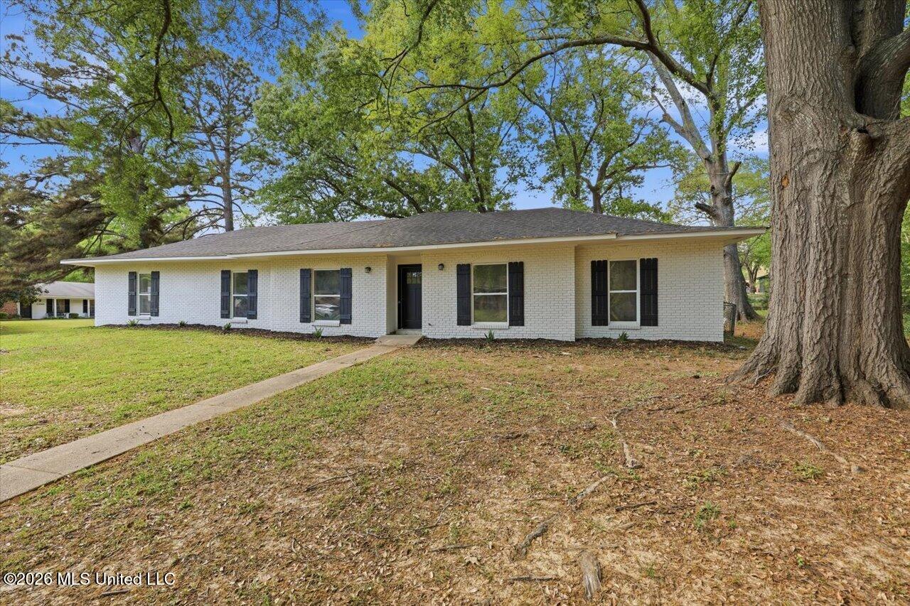 1201 Rockingham Drive Property Photo 1