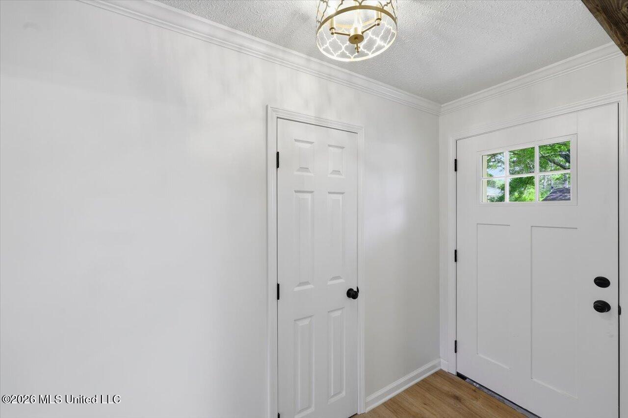 1201 Rockingham Drive Property Photo 5