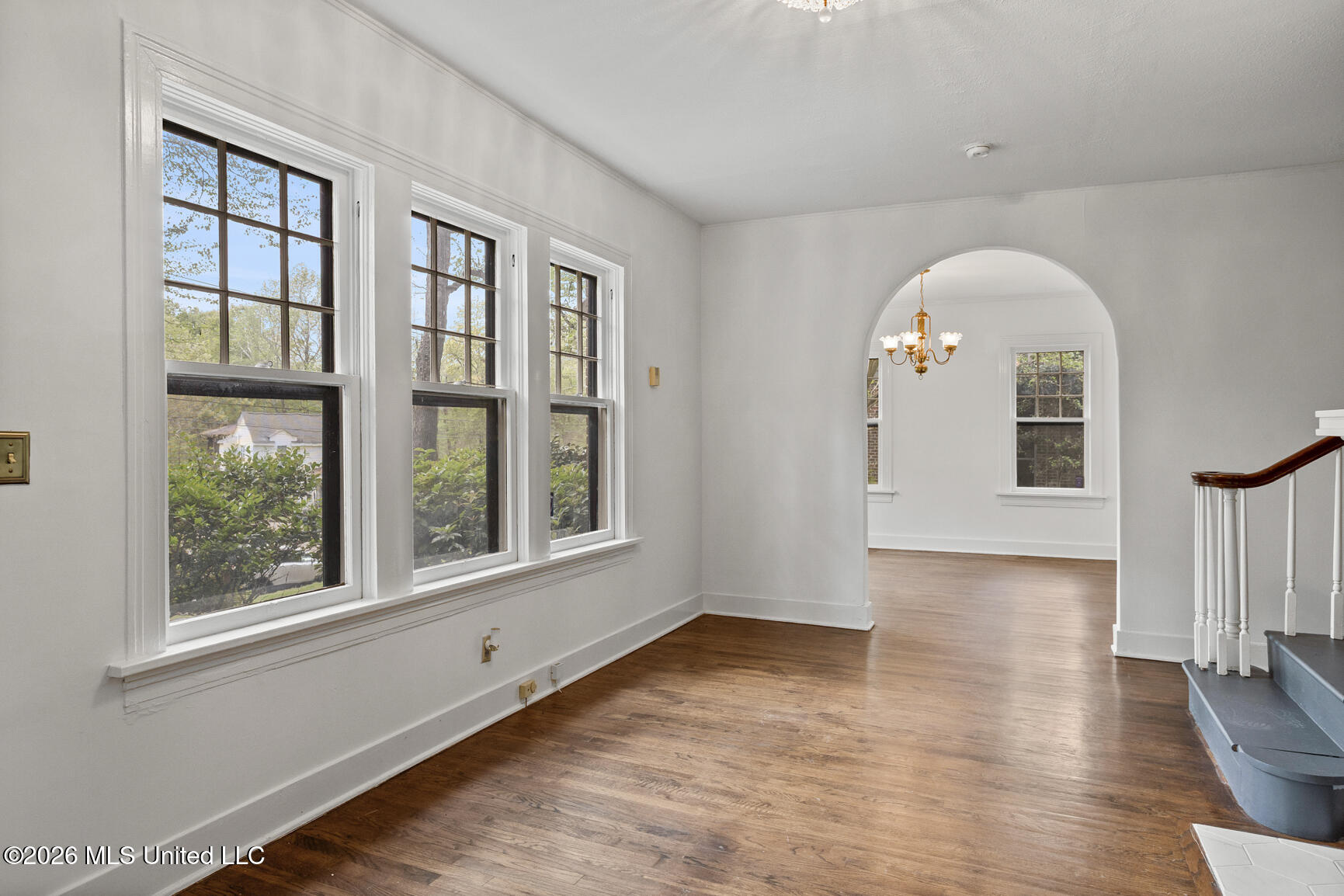 2010 Laurel Street Property Photo 6