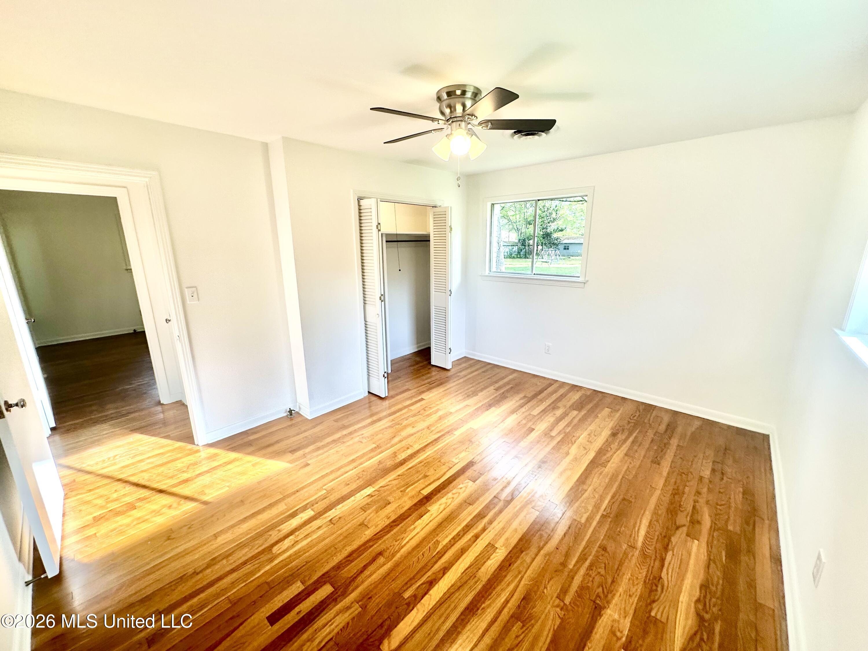 1009 S Jackson Street Property Photo 7