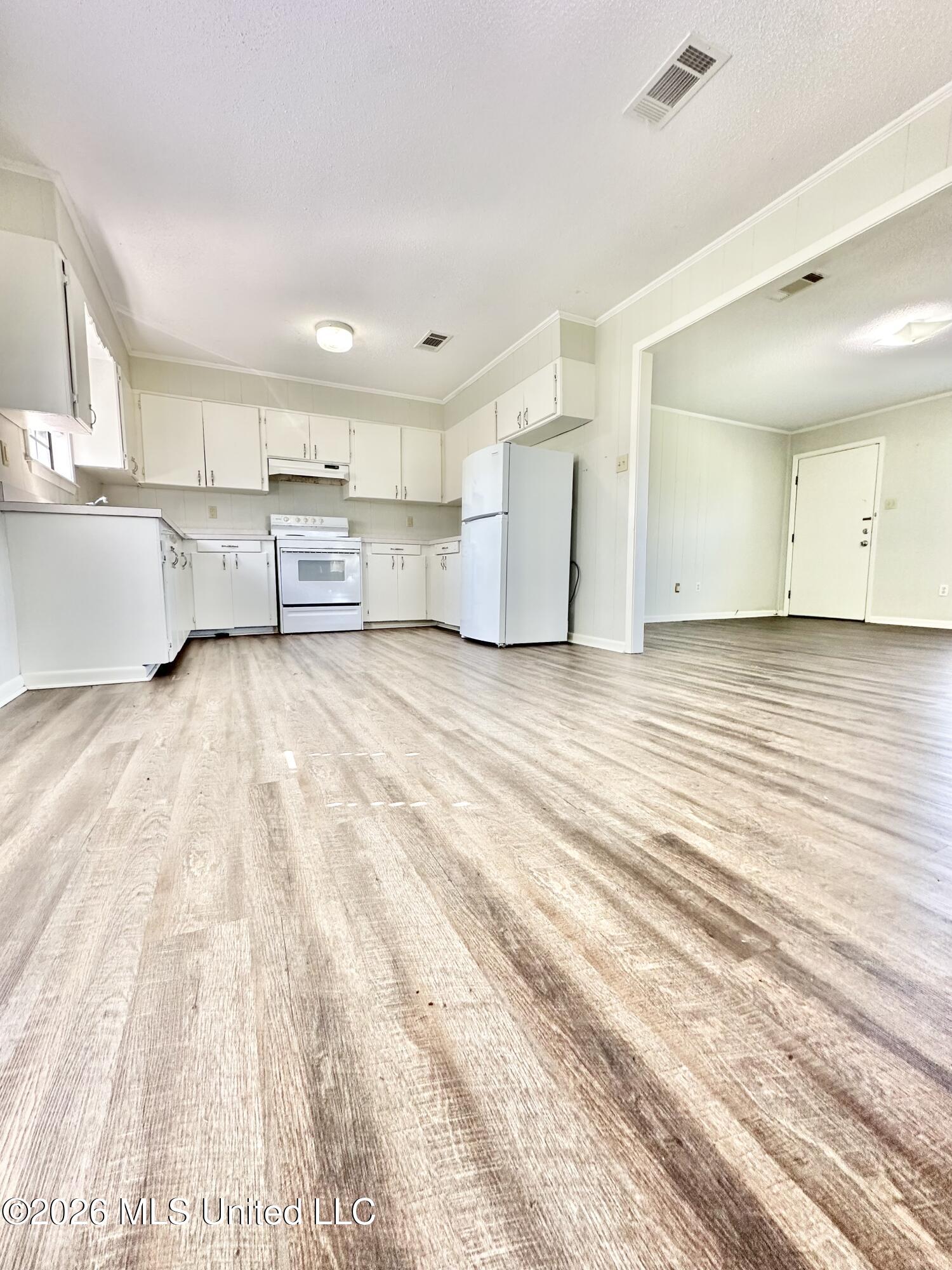 4343 Eagle Lake Shore Road Property Photo 5