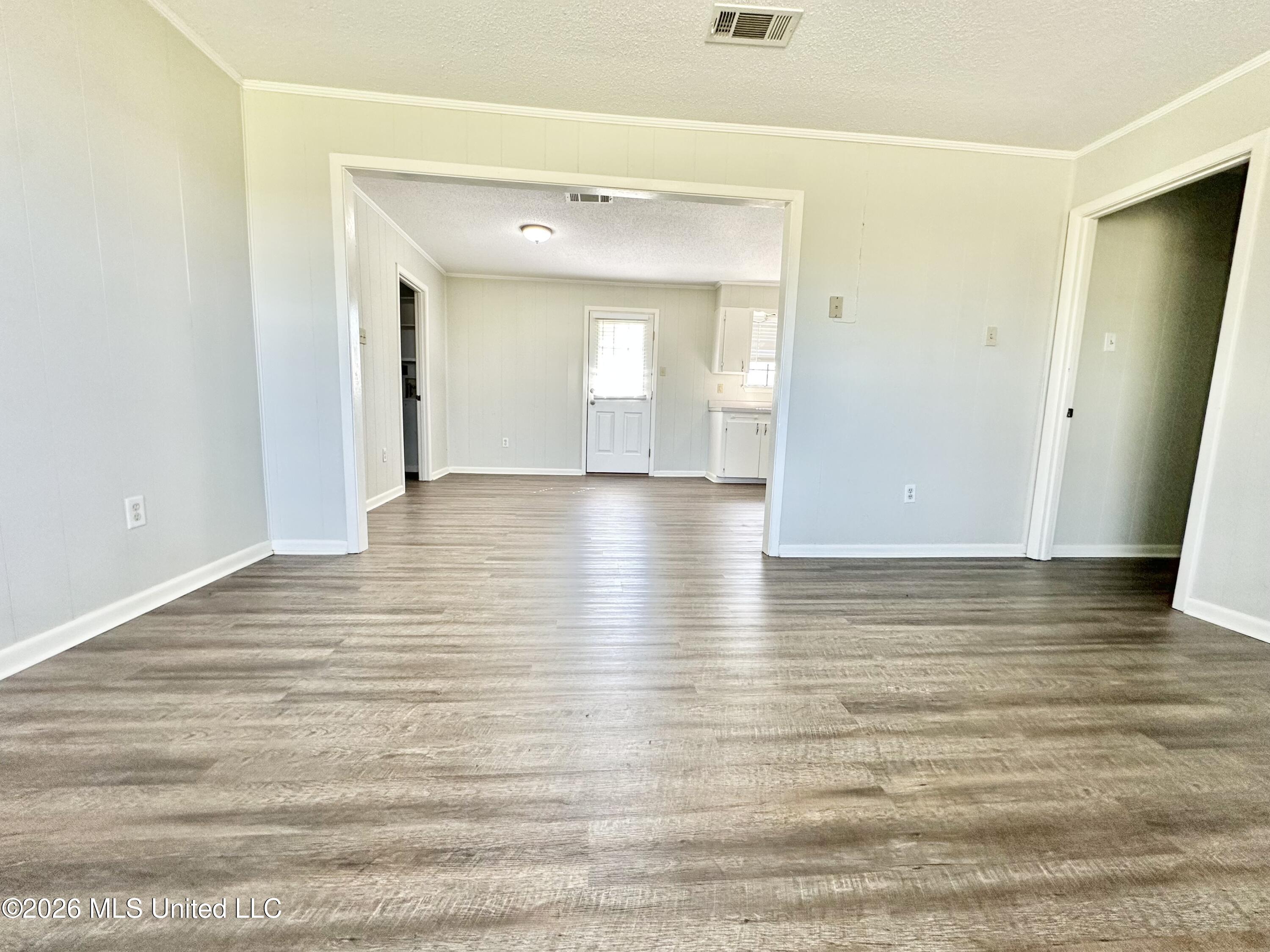 4343 Eagle Lake Shore Road Property Photo 7