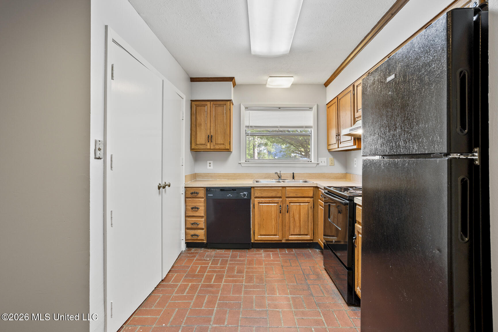 2337 River Oaks Boulevard Property Photo 5