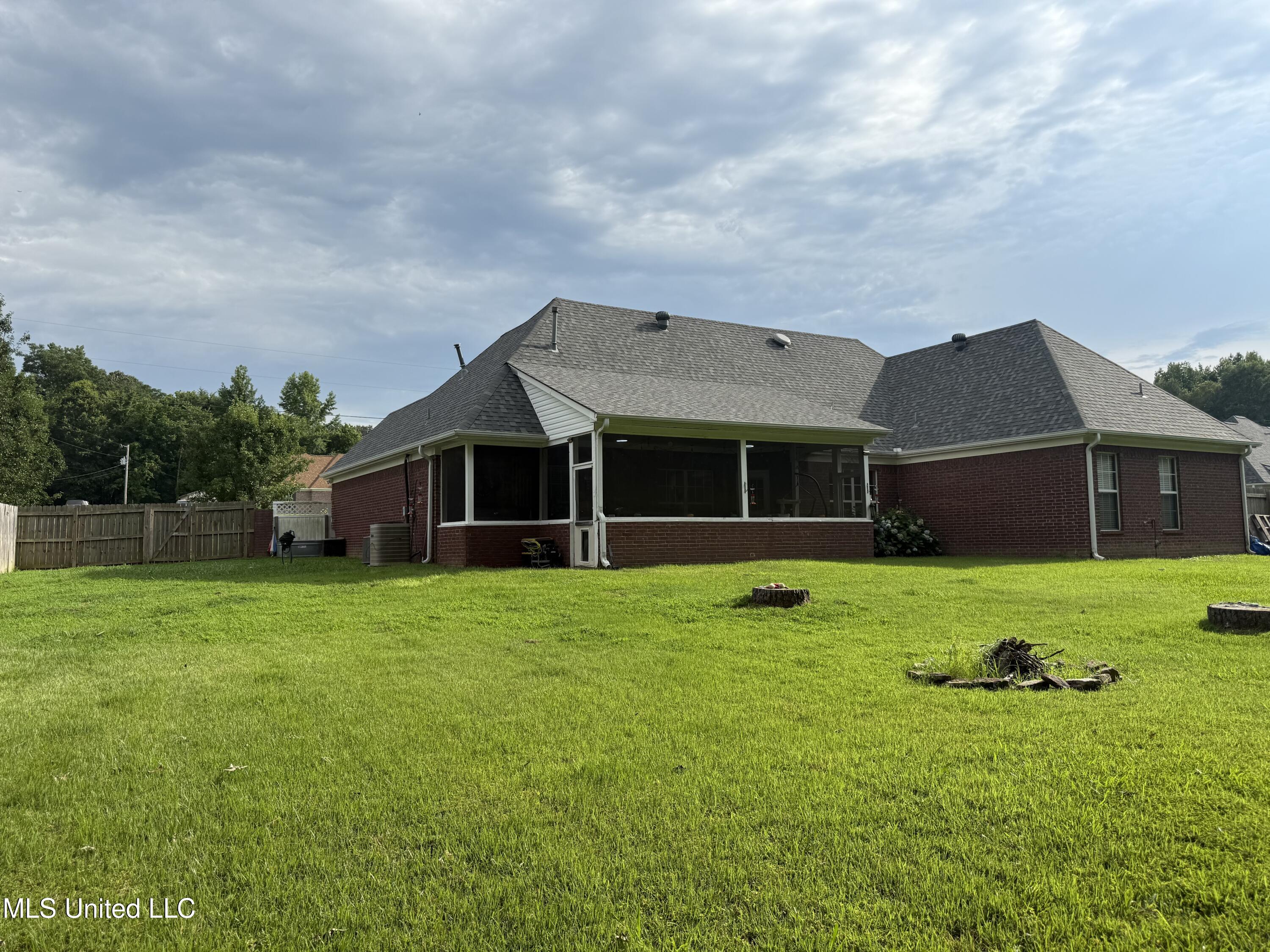 25 Dry Field Road Property Photo 3