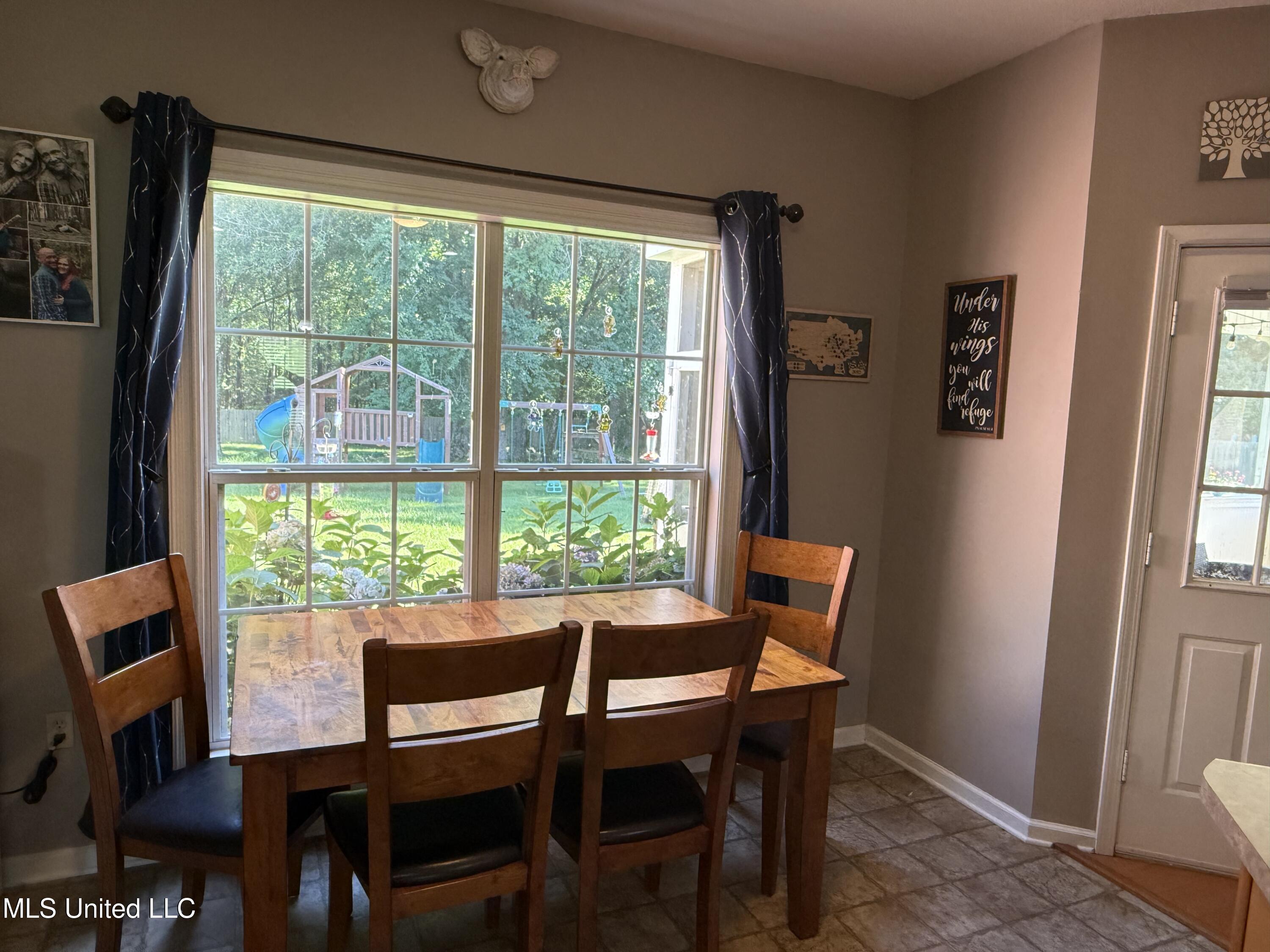 25 Dry Field Road Property Photo 14
