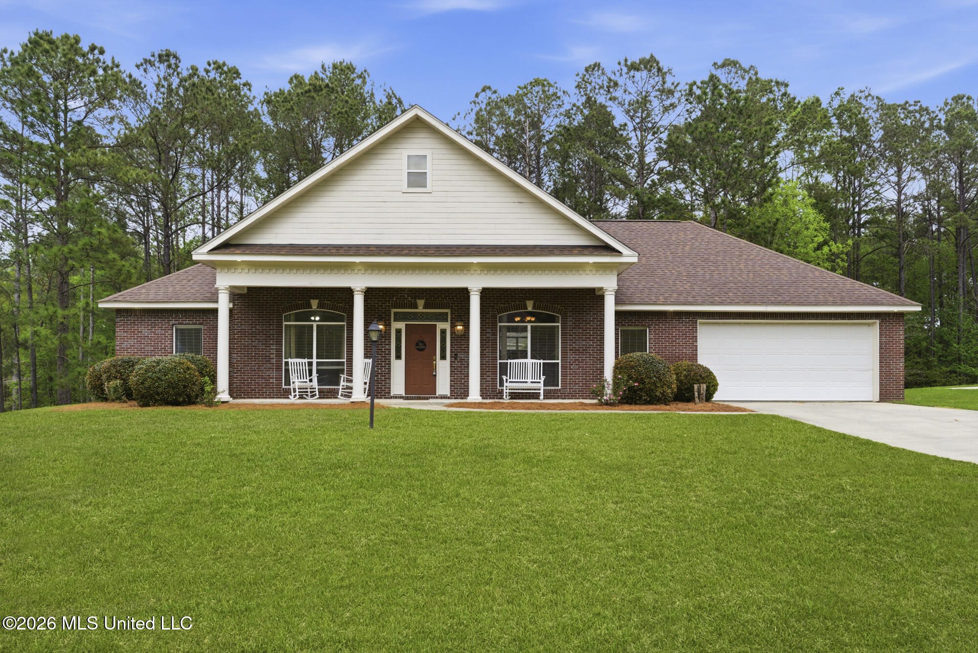 210 Whistlers Way Property Photo 1