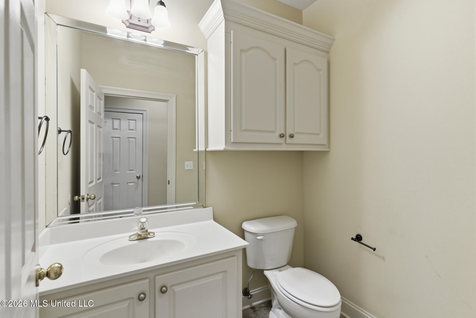 210 Whistlers Way Property Photo 15