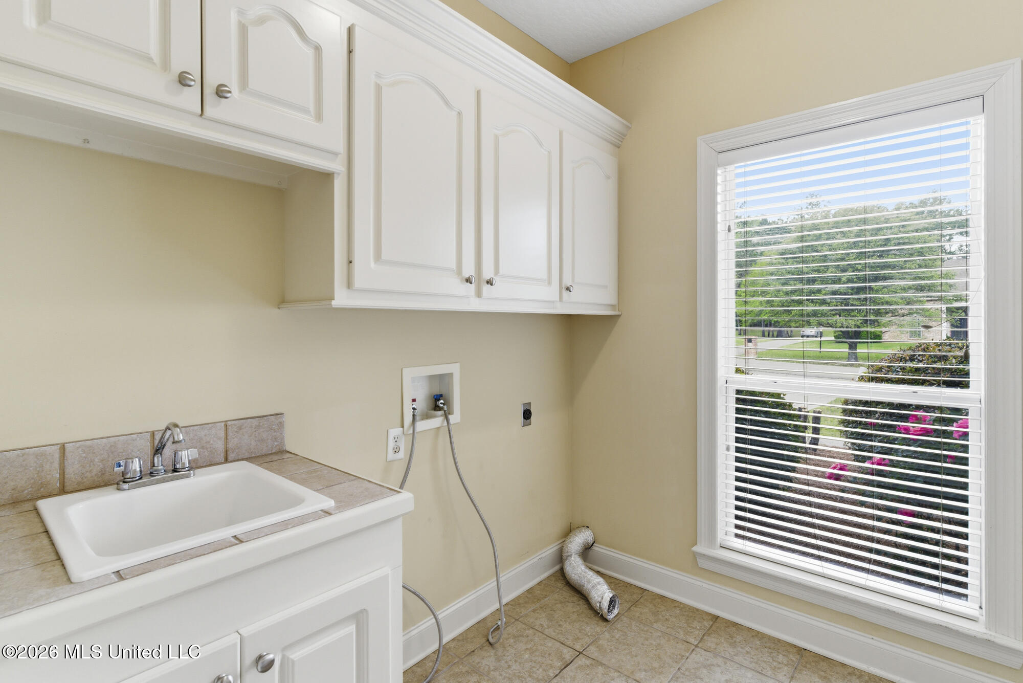 210 Whistlers Way Property Photo 17