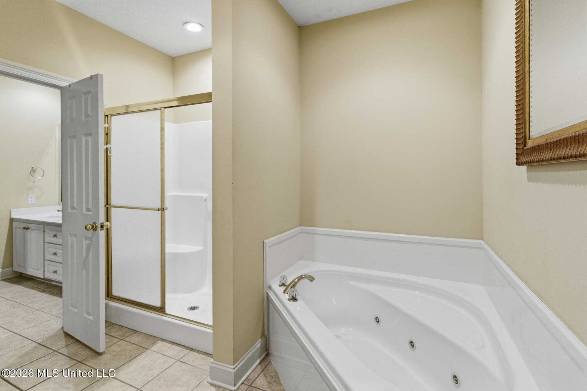 210 Whistlers Way Property Photo 21