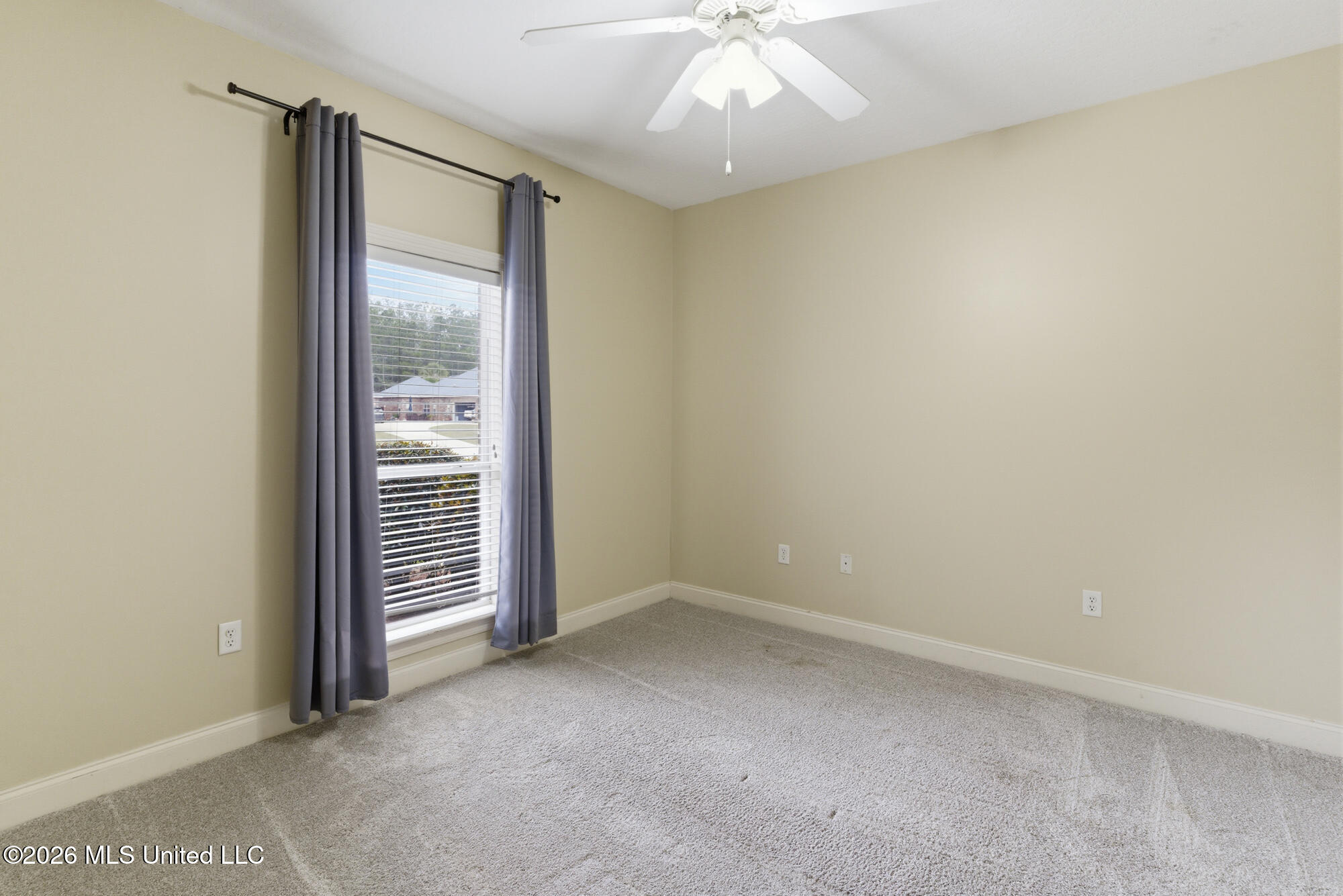 210 Whistlers Way Property Photo 25