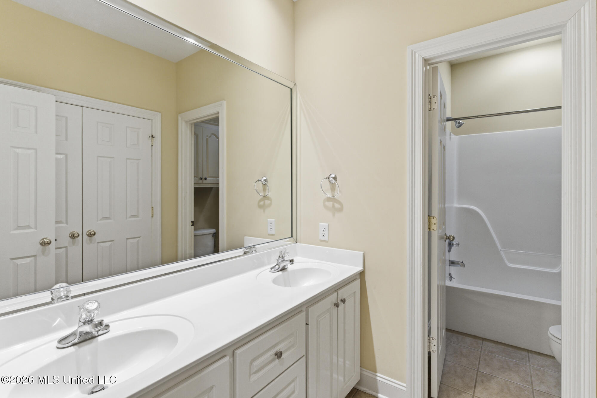210 Whistlers Way Property Photo 29