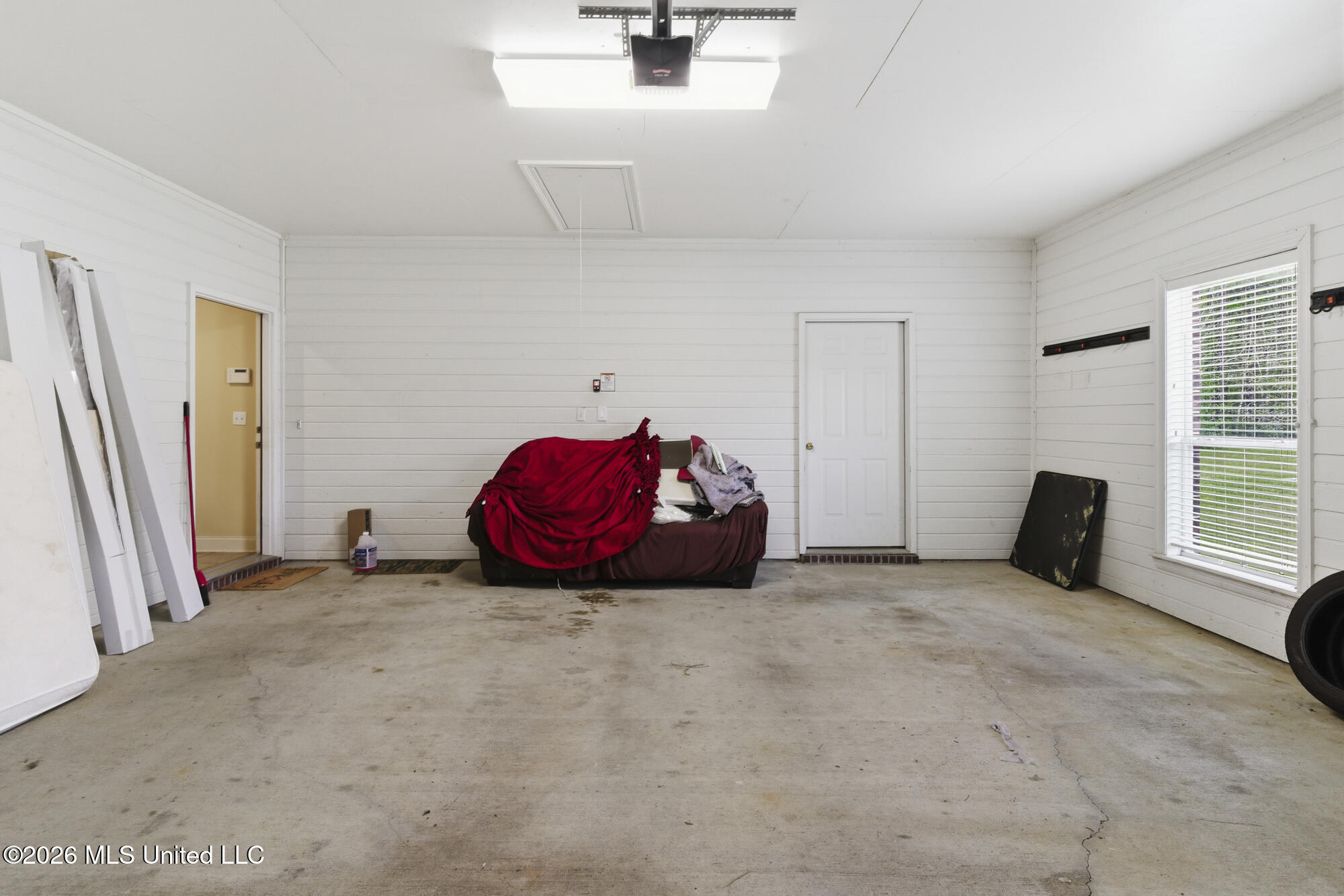 210 Whistlers Way Property Photo 33