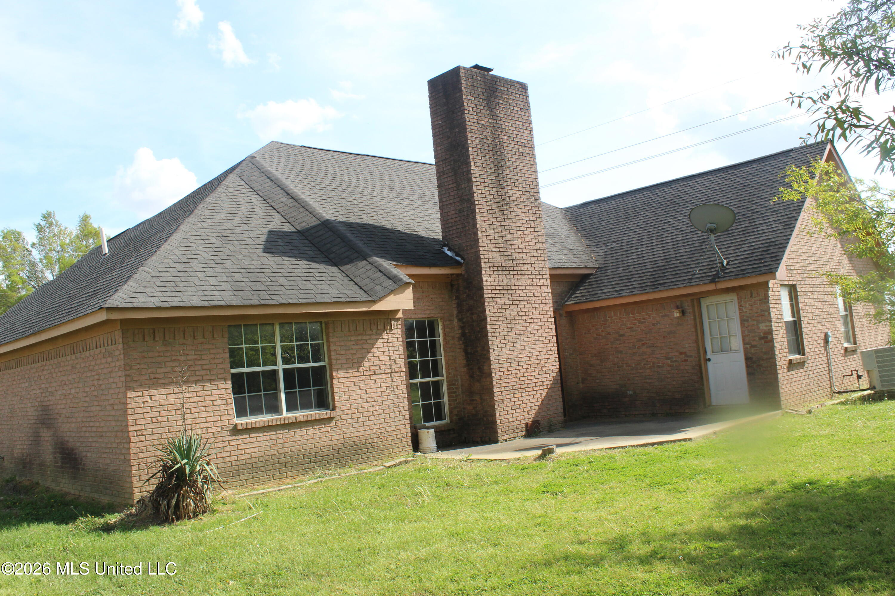 11112 U.s. Highway 49 E Property Photo 2